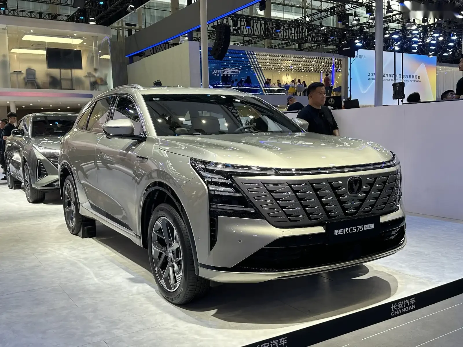Changan CS 75 Plus 2025 — фото 6