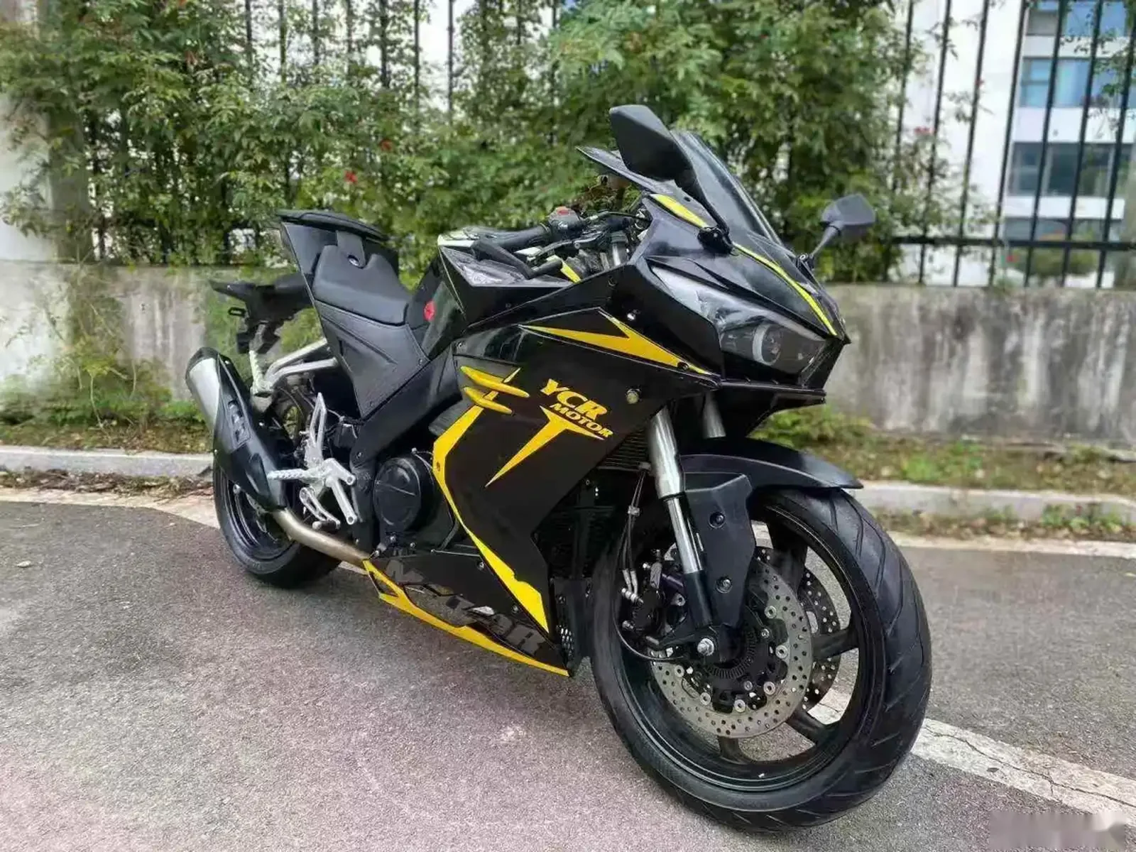 Мотоцикл Kawasaki 300 ABS — фото 2