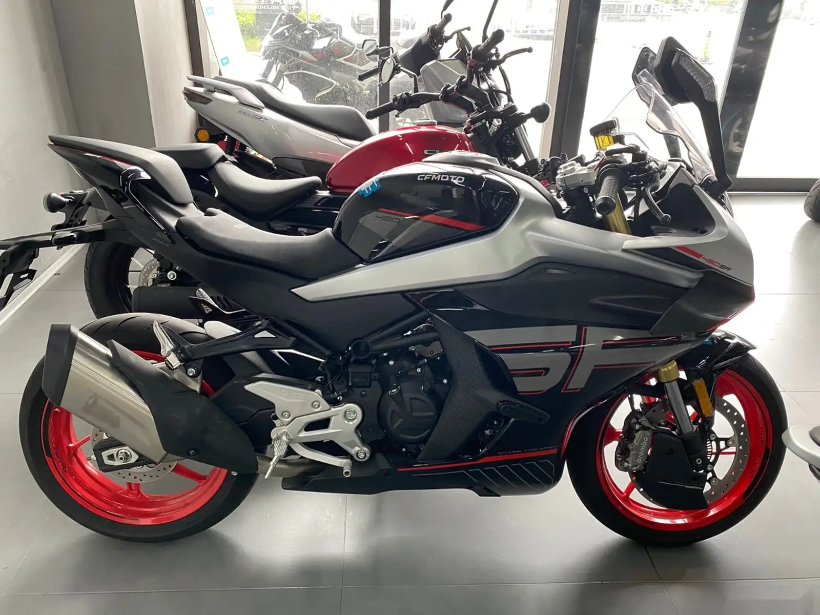 Мотоцикл CFMOTO 450 RR 2025 — фото 2