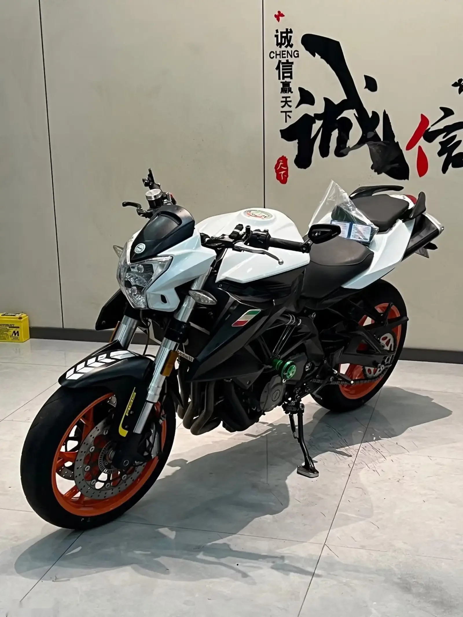Мотоцикл Benelli 600 сс — фото 3