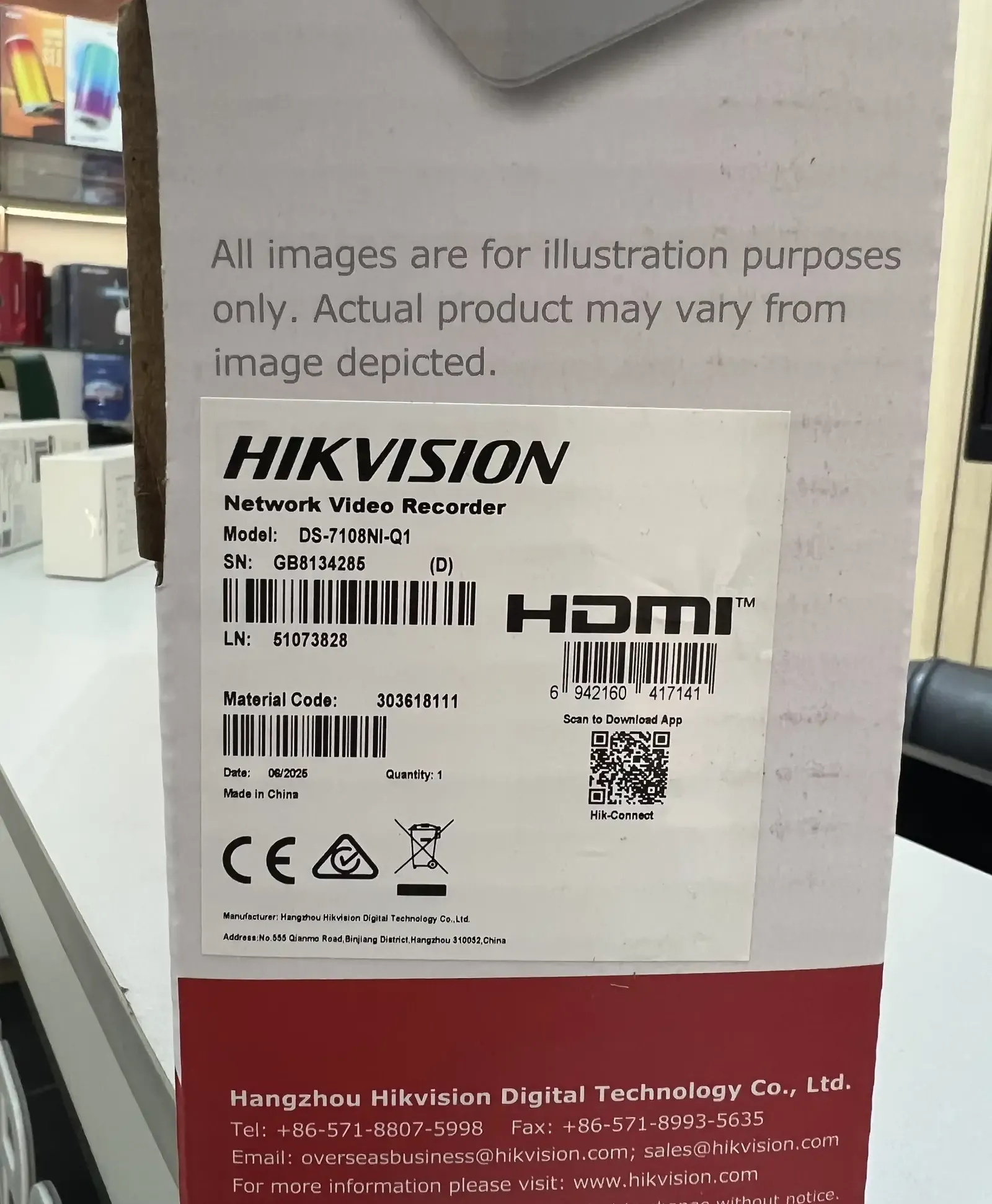 Видеорегистратор IP Hikvision DS-7108NI-Q1 STDD