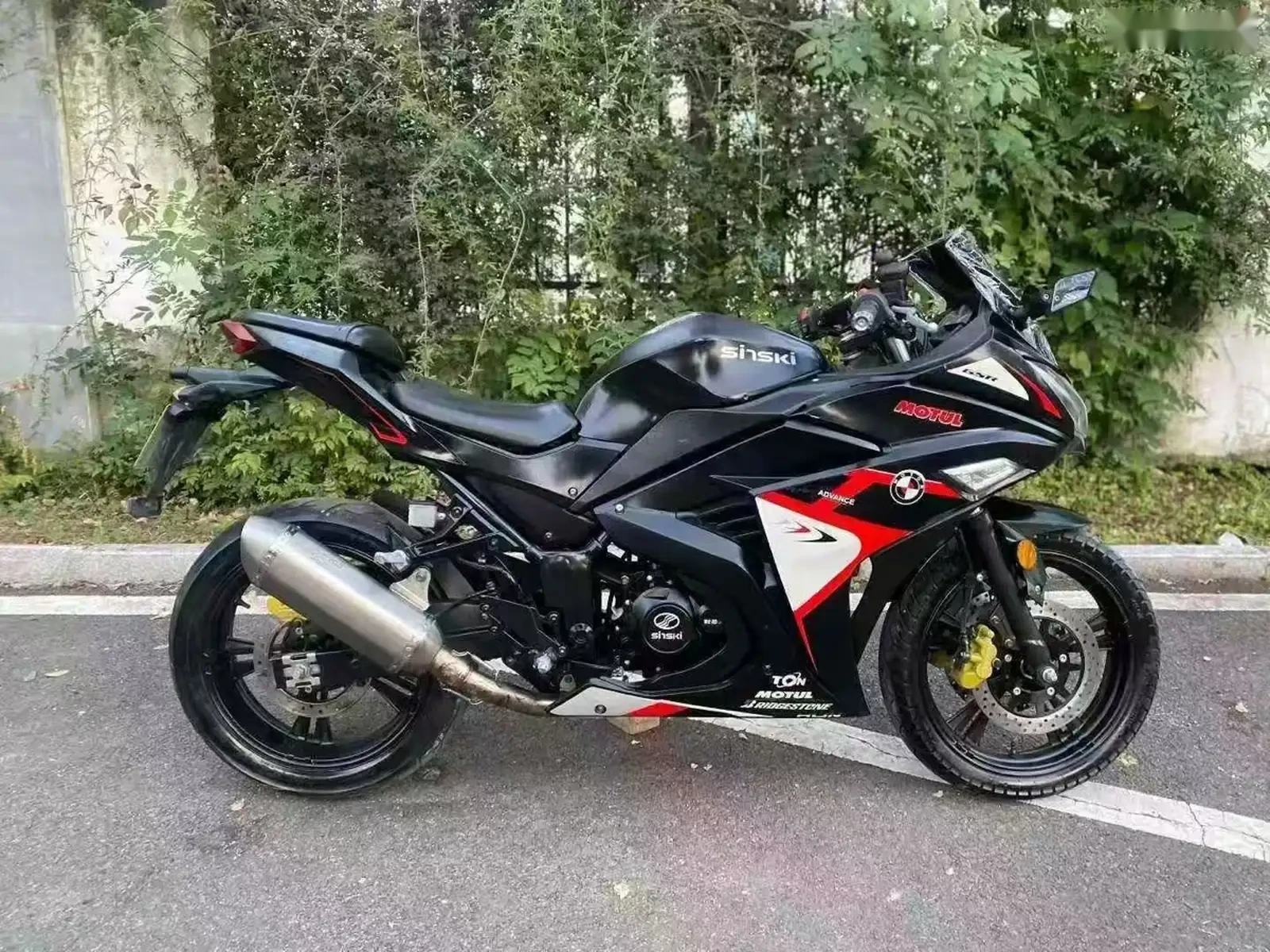 Мотоцикл Kawasaki — фото 4