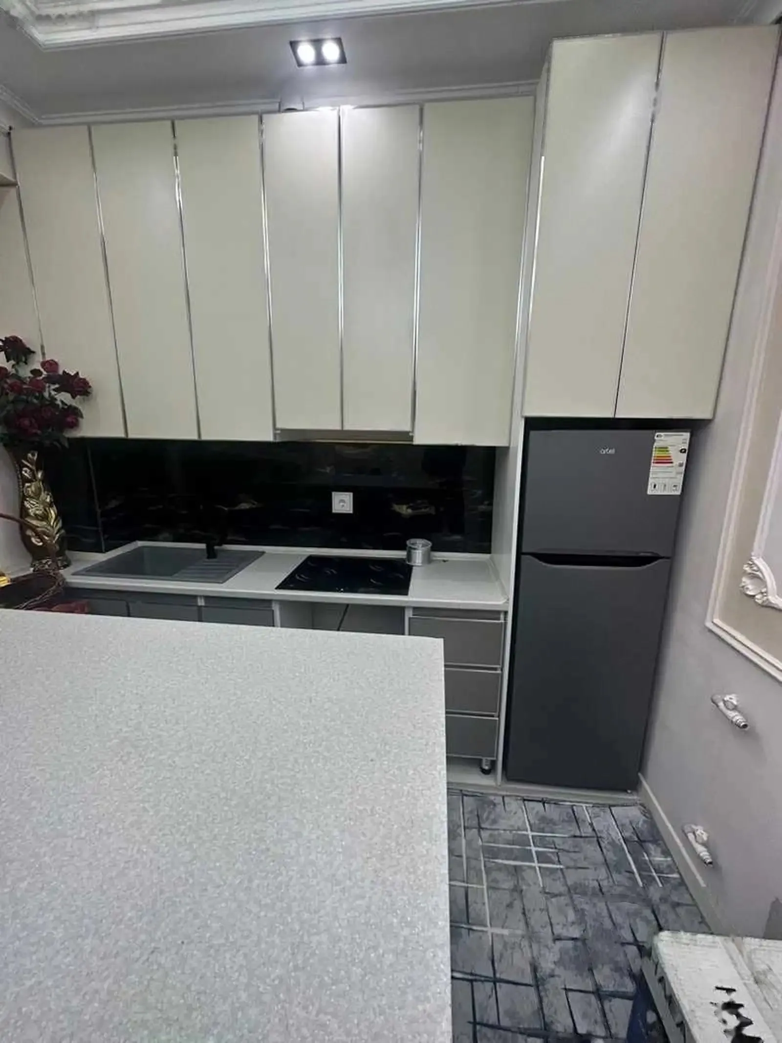 2-комн. квартира, 8 этаж, 68м², Айни 46/2, скорый