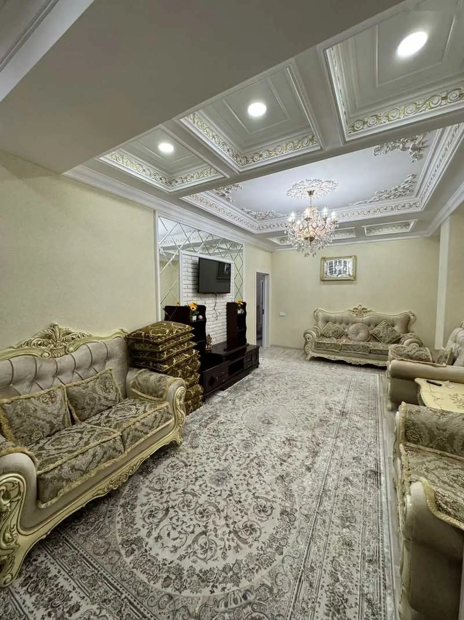 3-комн. квартира, 10 этаж, 110м², Шохмансур 4 дома — фото 2