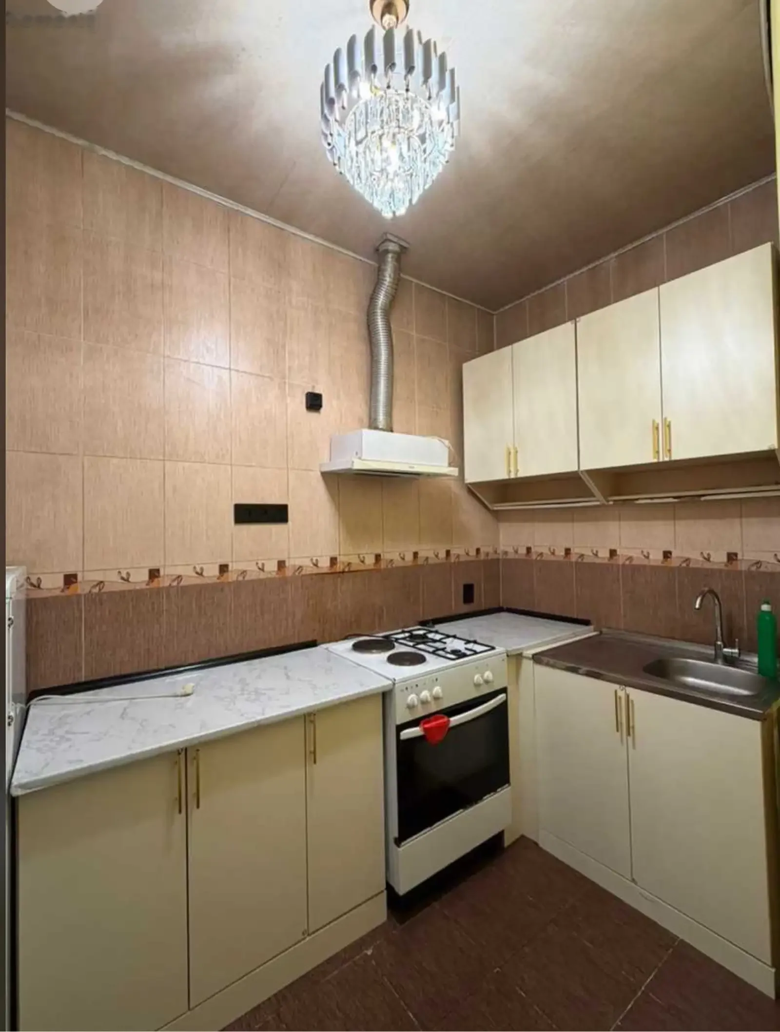 2-комн. квартира, 5 этаж, 56м², Профсоюз