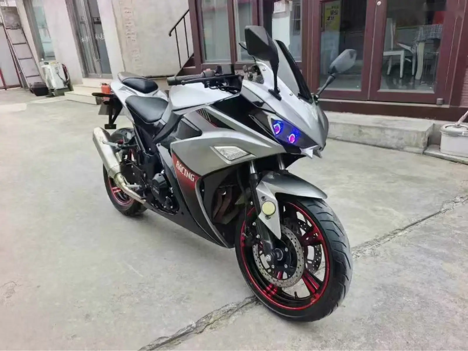 Мотоцикл Racing 400 cc v6 — фото 3