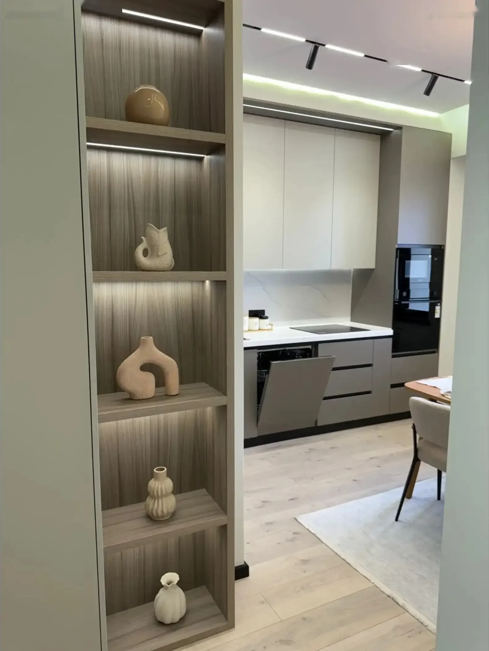 2-комн. квартира, 18 этаж, 50м², Опера и Балета