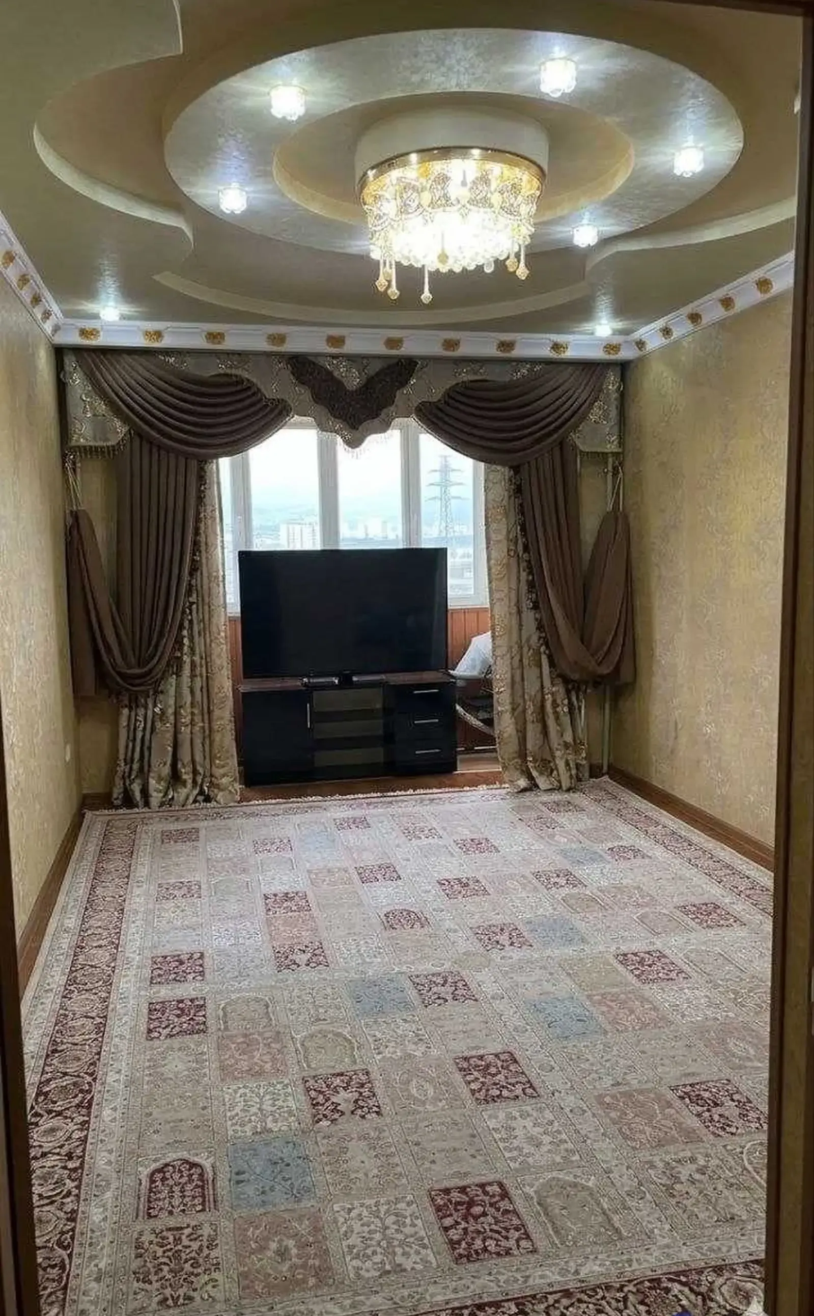 3-комн. квартира, 8 этаж, 61 м², Фирдавси