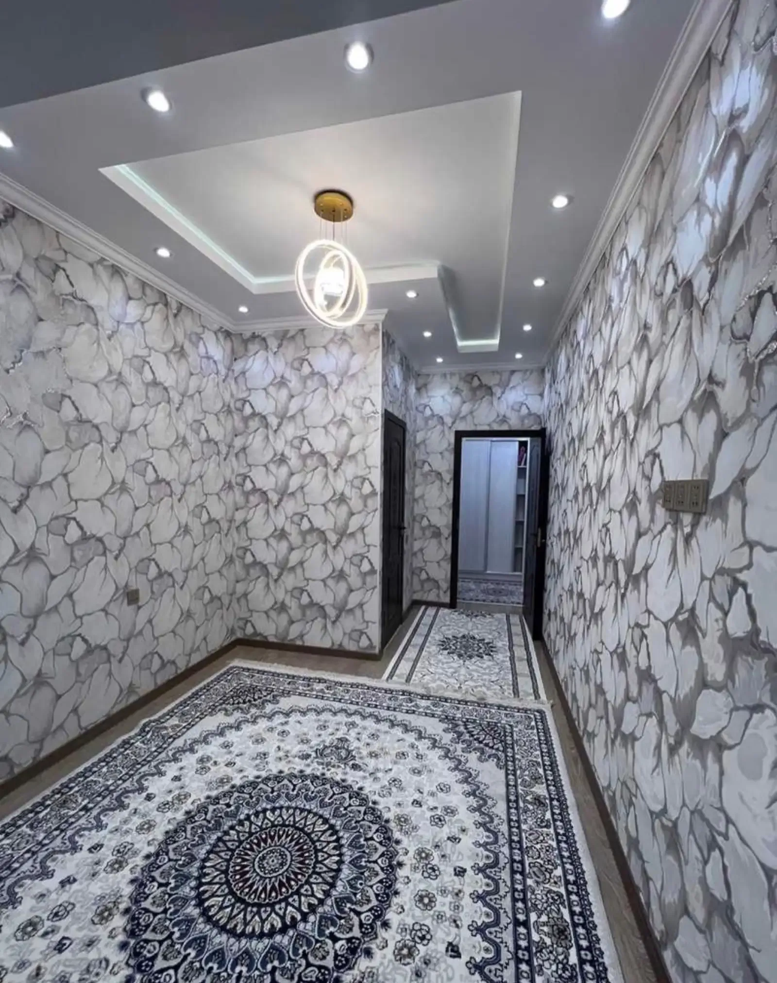 2-комн. квартира, 14 этаж, 64 м², Профсаюз