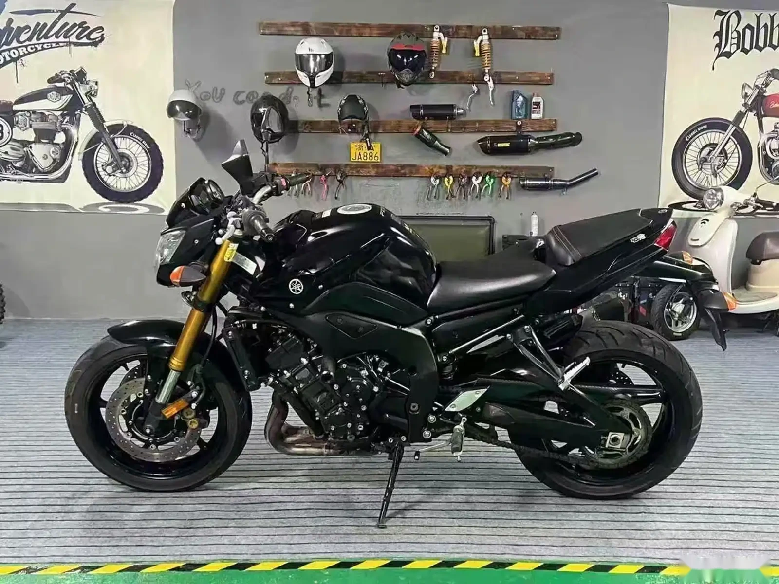 Мотоцикл Kawasaki FZ-8N — фото 3
