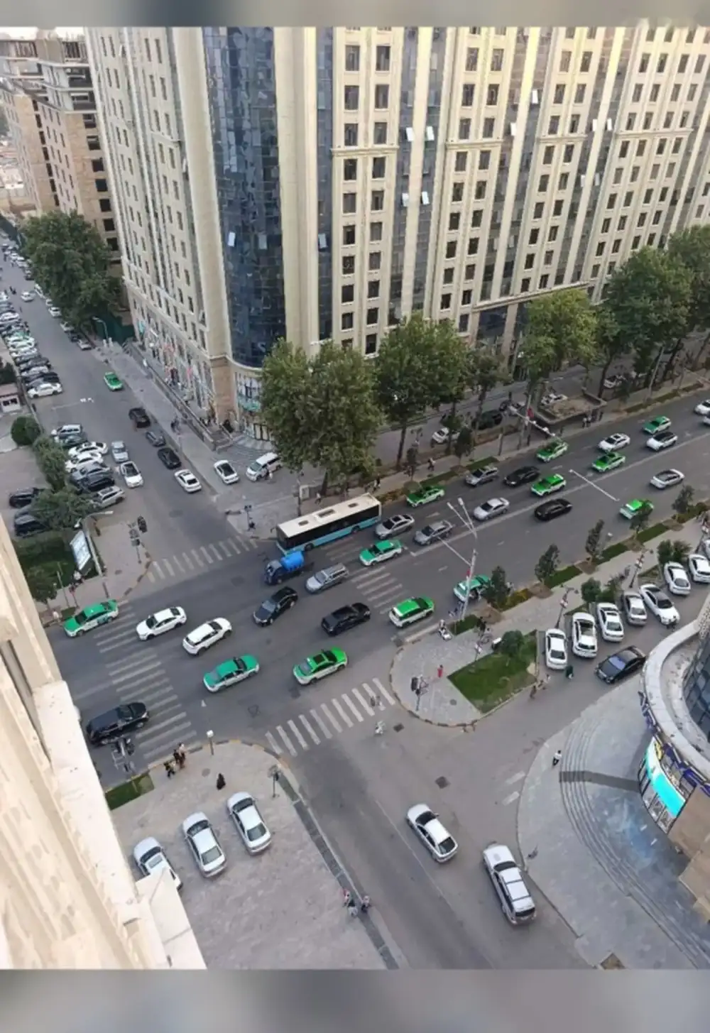 2-комн. квартира, 13 этаж, 52м², шохмансур