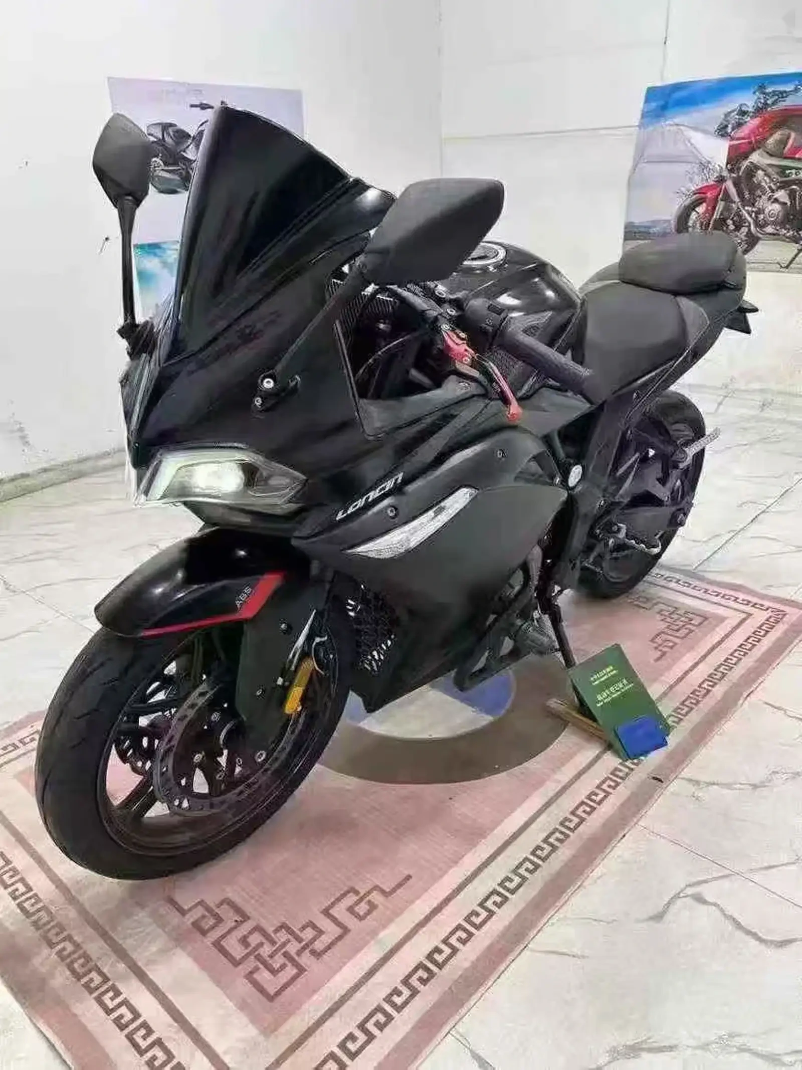 Мотоцикл Kawasaki 300 cc — фото 4