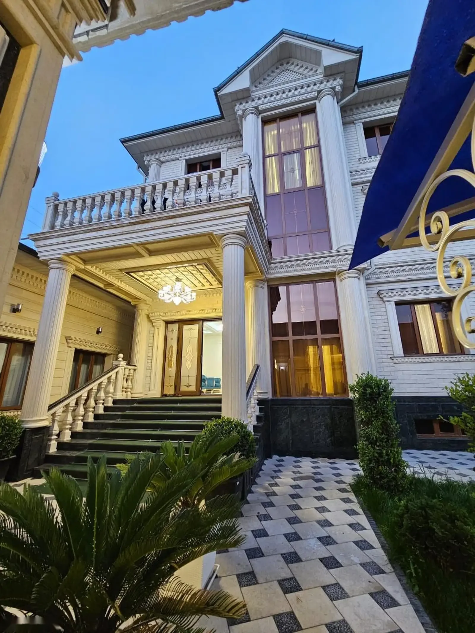 3 этажный, 18-комн. дом, 5 соток, Сино Арбобхотун — фото 2