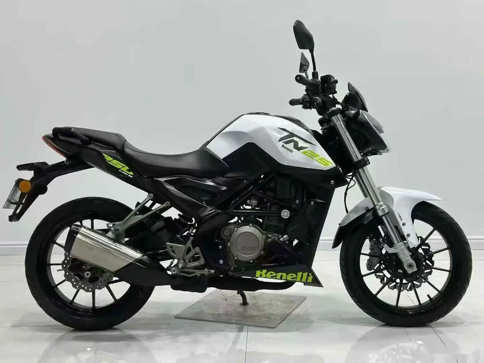 Мотоцикл Benelli 250 — фото 3