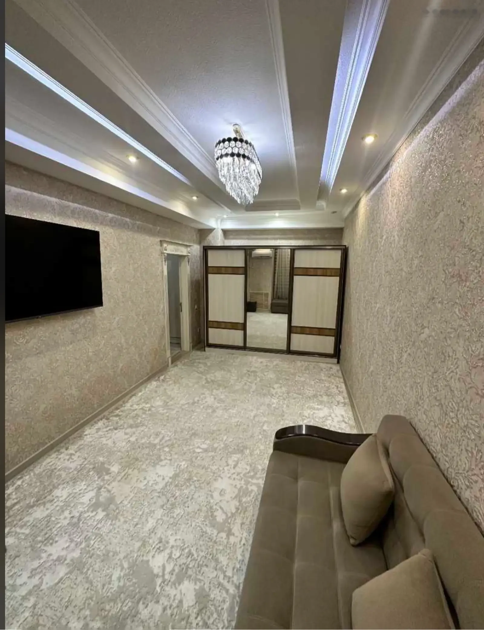 2-комн. квартира, 12 этаж, 70м², Айни 54, Скорый