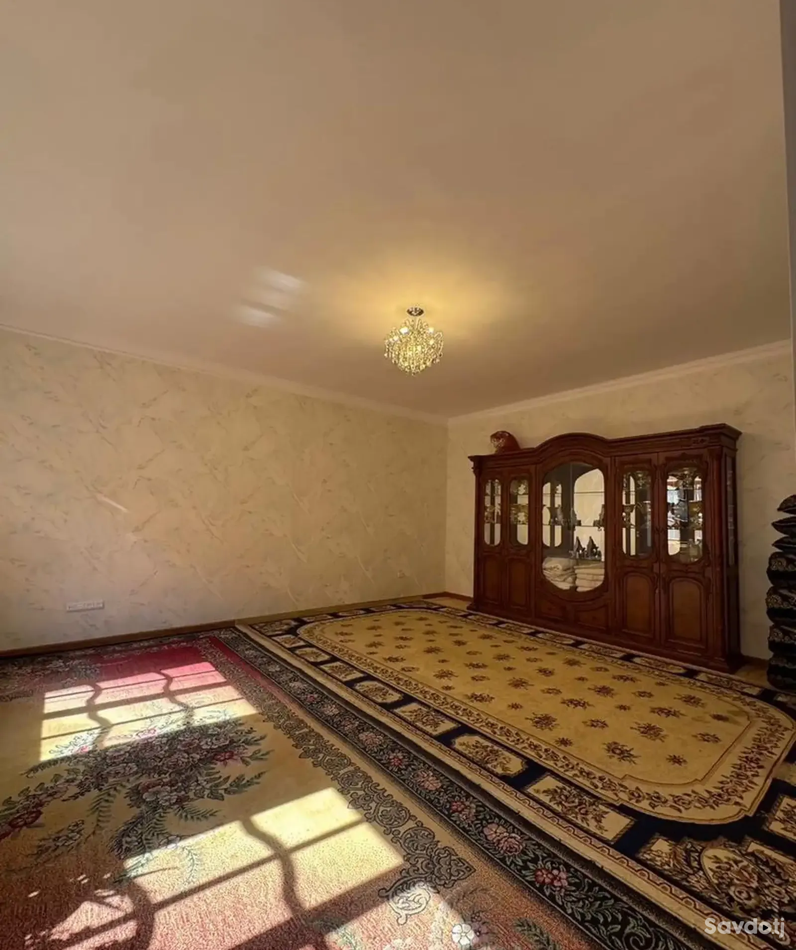 2-этажный, 10 комнатный дом, 500 м², Сомони