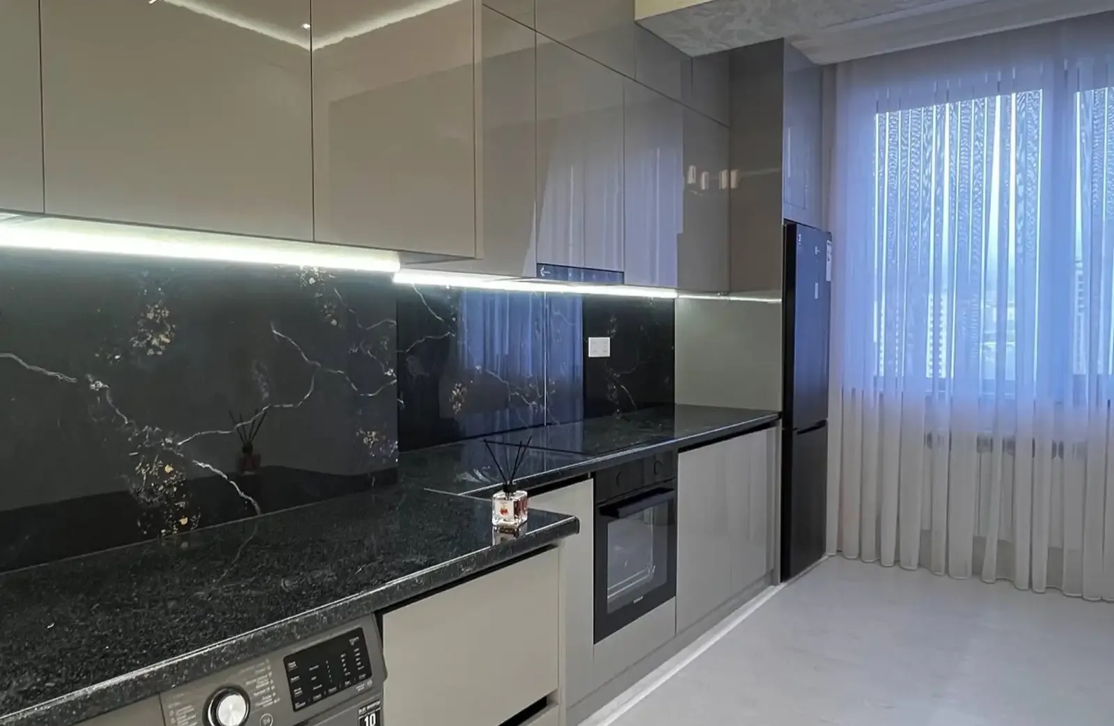 2-комн. квартира, 13 этаж, 85 м², Сино 82мкр