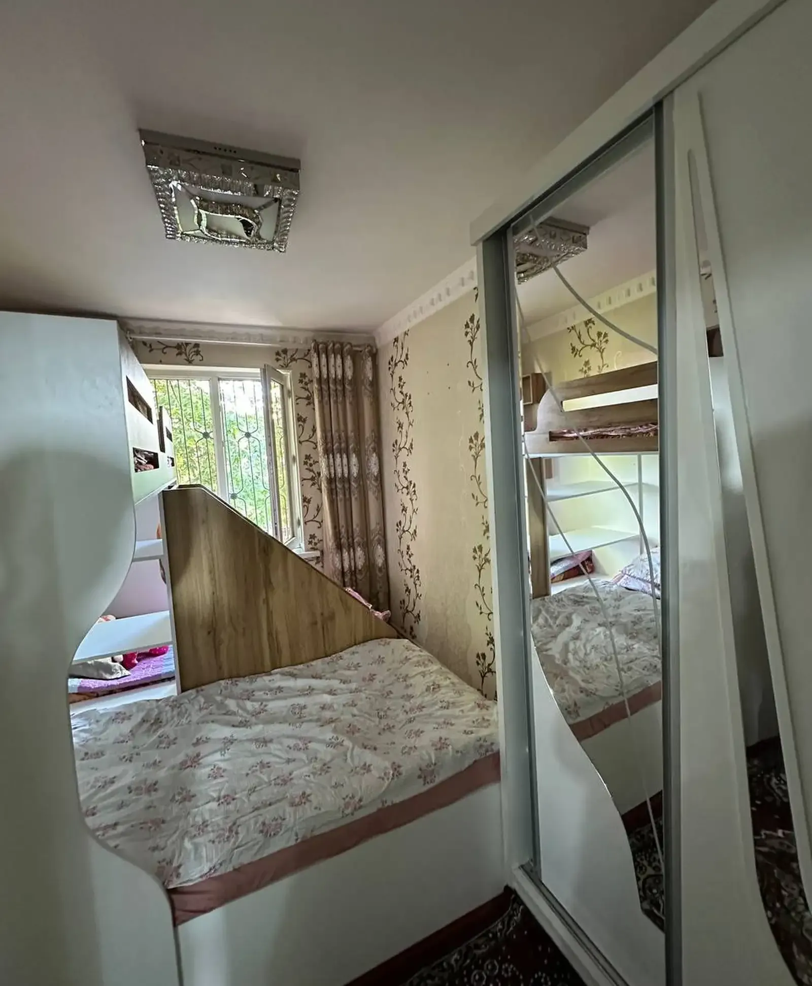4-комн. квартира, 5 этаж, 75 м², Сино