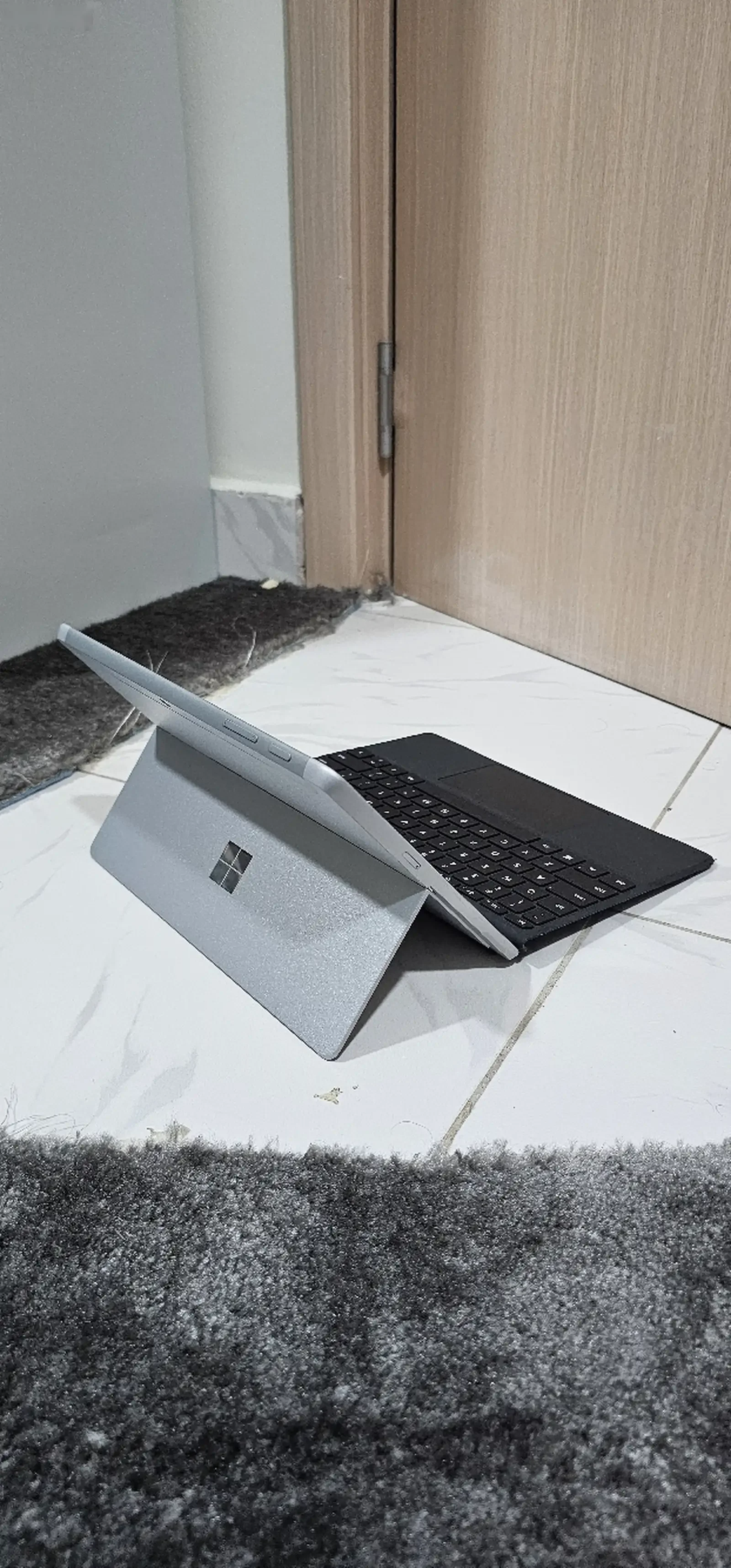 Планшет Microsoft Surface go 2 8/256 — фото 2