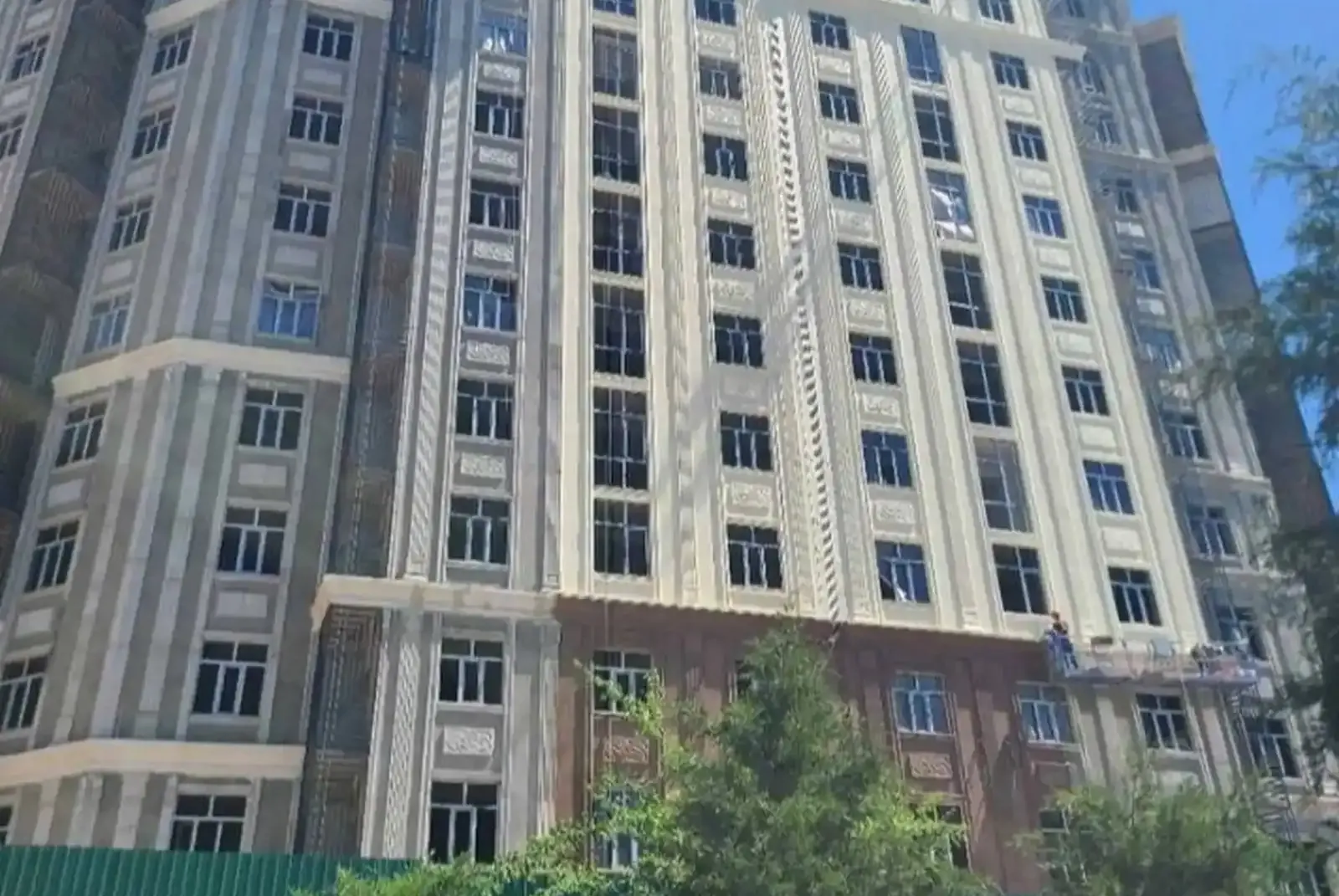 3-комн. квартира, 11 этаж, 75 м², Фирдавсӣ