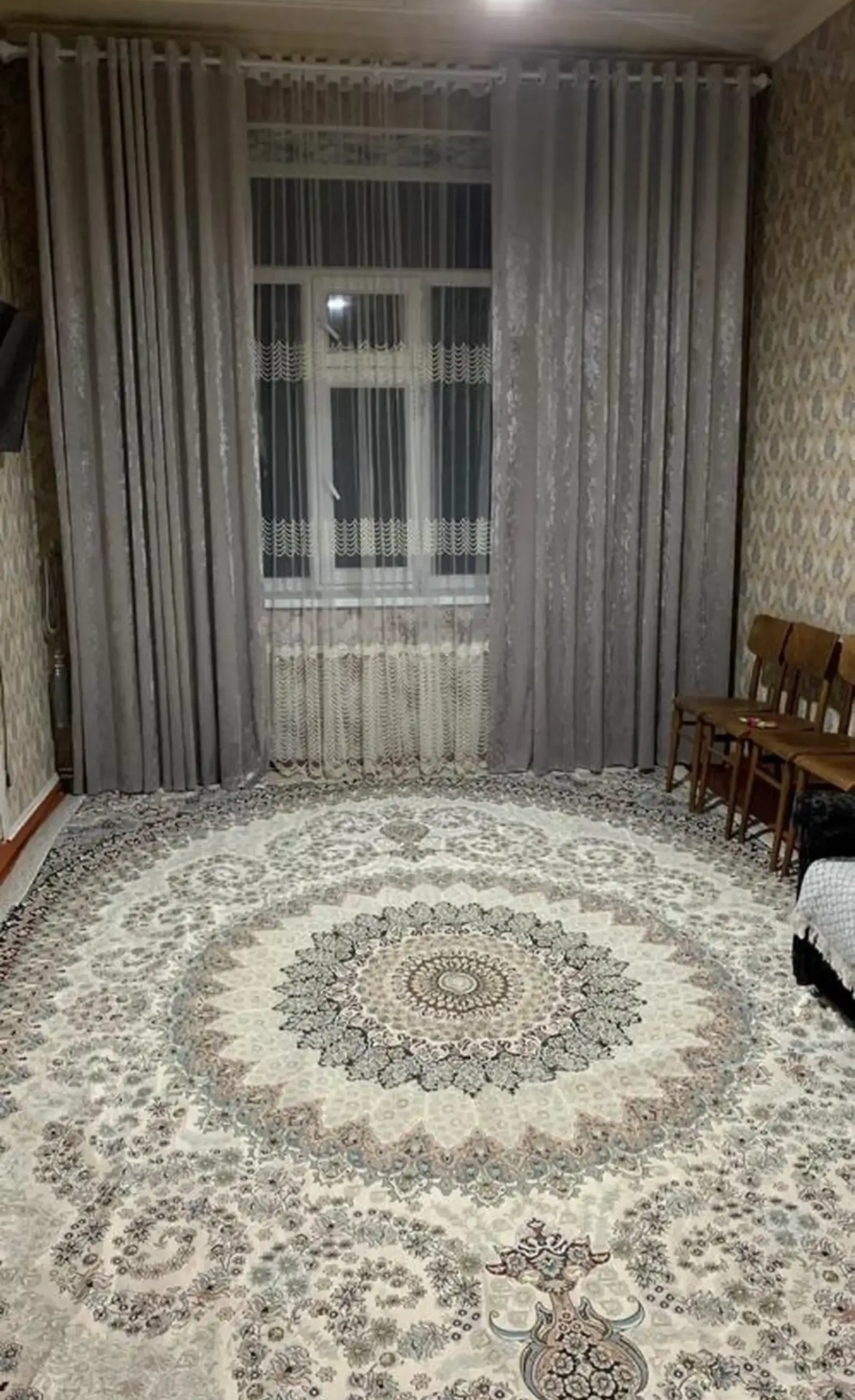 3-комн. квартира, 1 этаж, 70м², Шохмансур