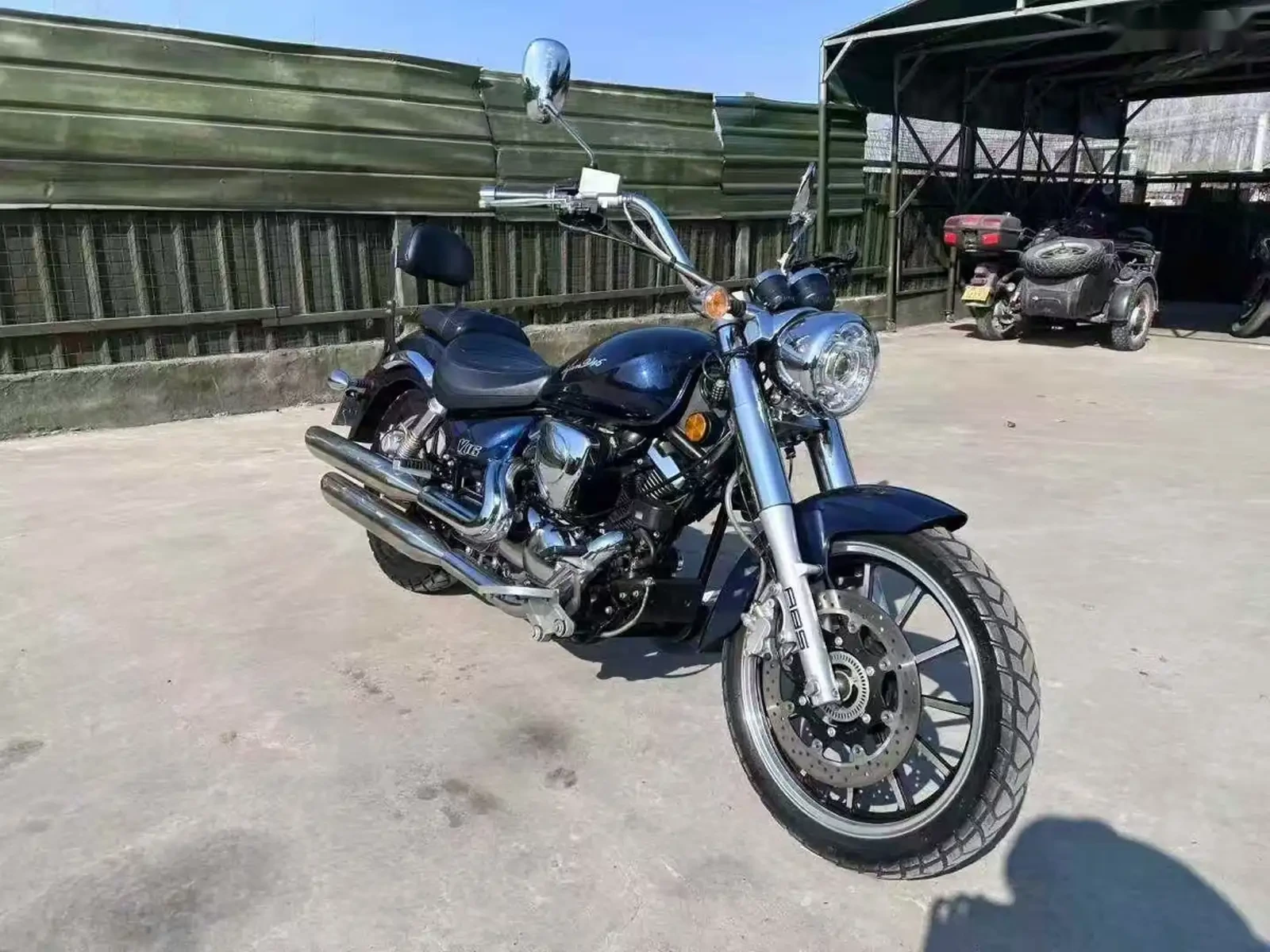 Мотоцикл Harley Davidson — фото 2
