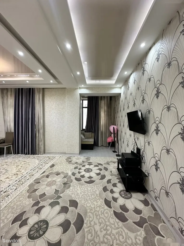 3-комн. квартира, 10 этаж, 123 м², Поворот аэропорта, улица Айни, Чордома, Район Шохмансур