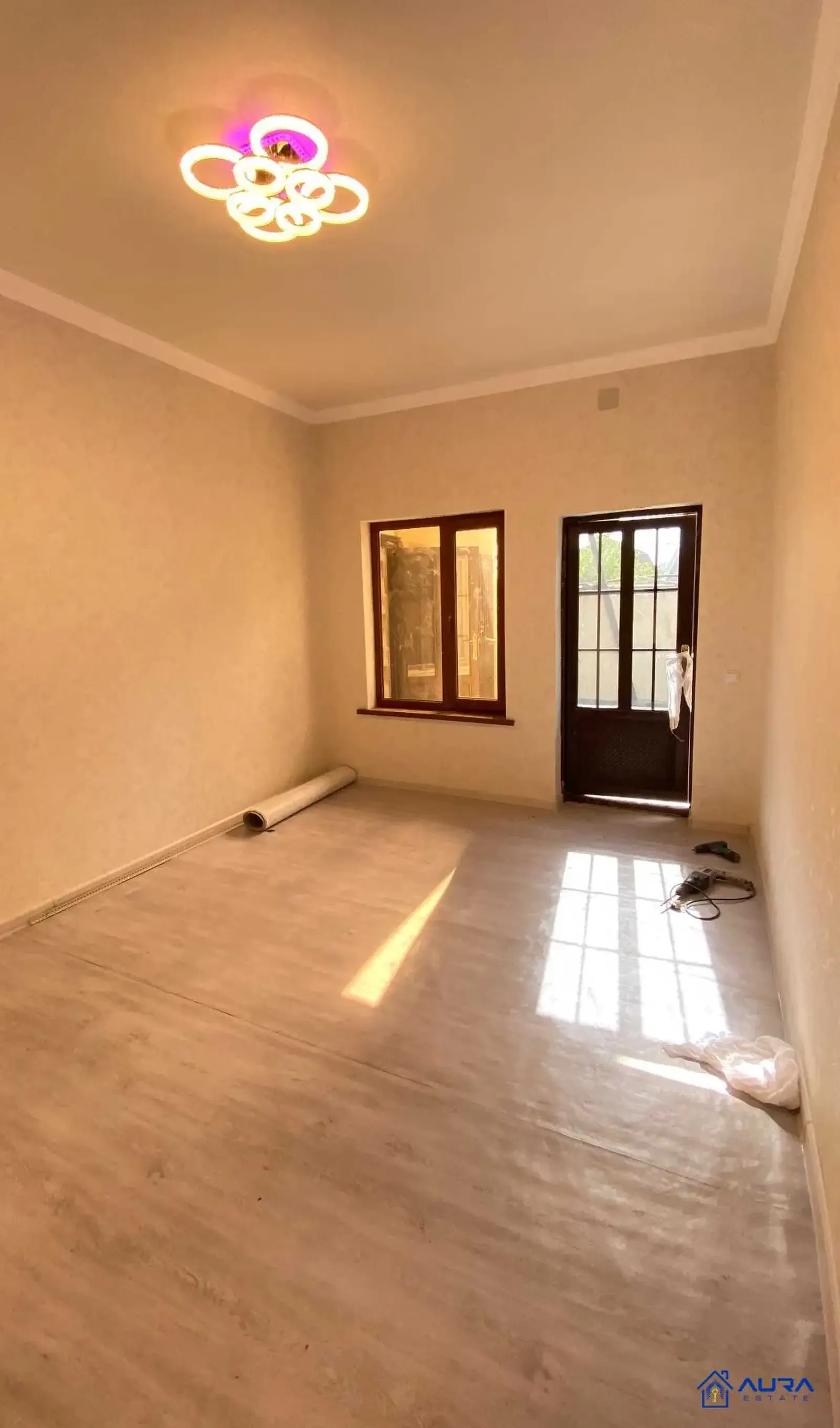 3-комн. квартира, 1 этаж, 65 м², Сино