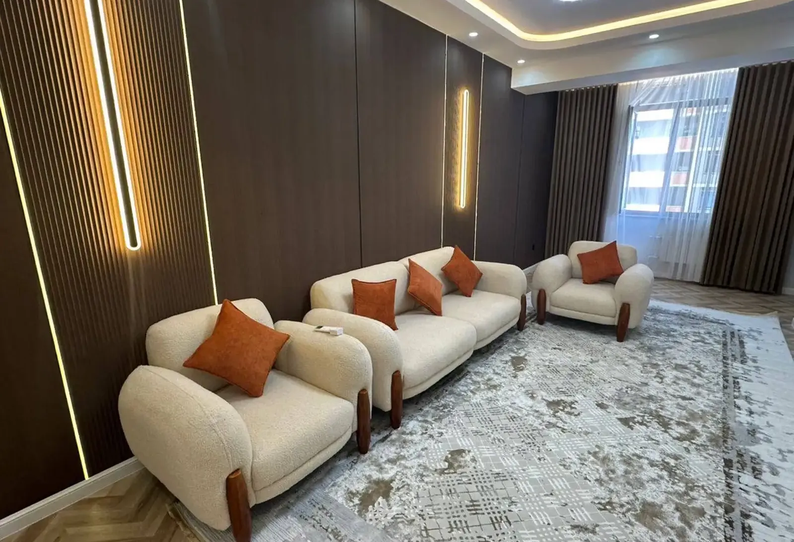 3-комн. квартира, 16 этаж, 95 м², Исмоили Сомони