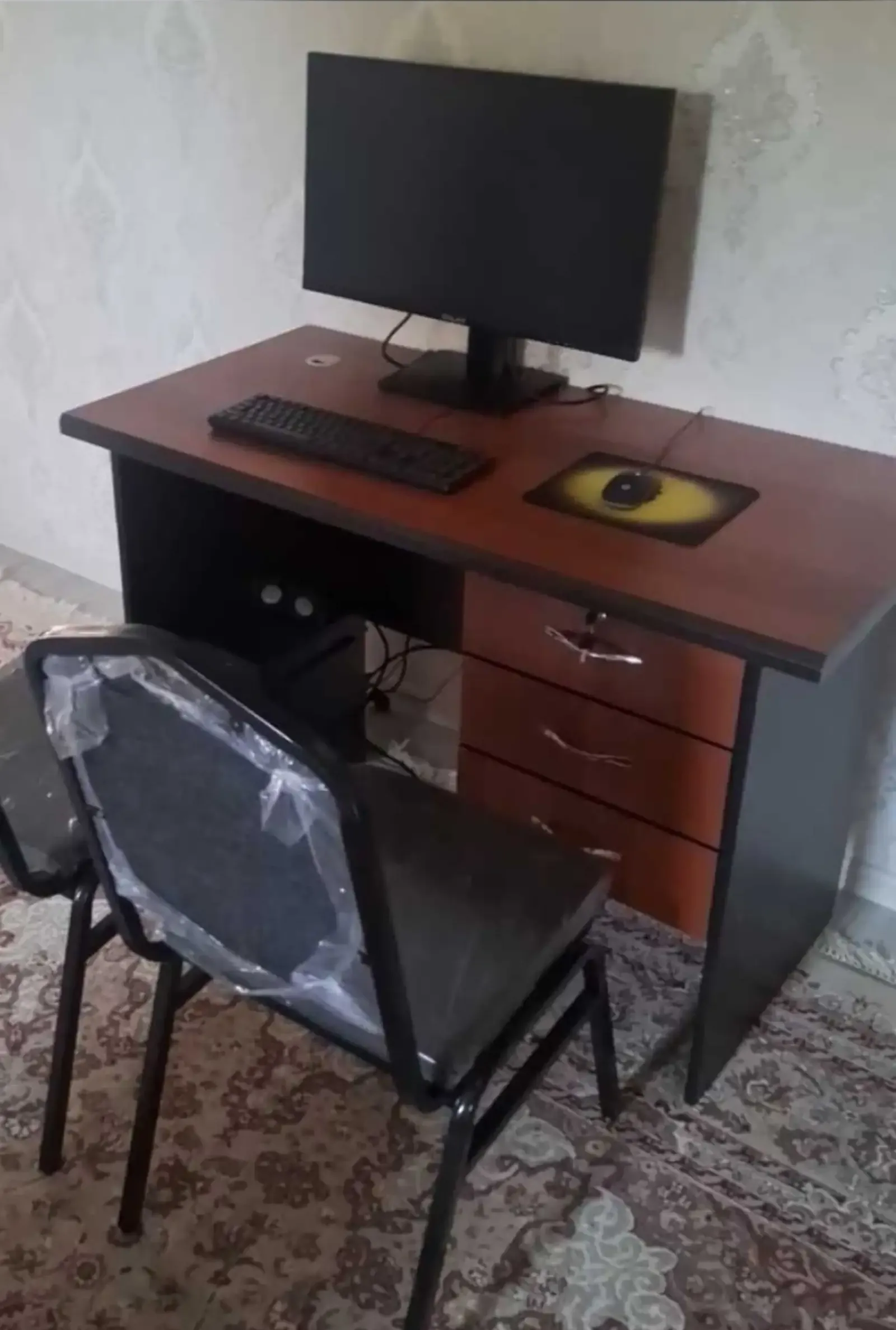 Стол офисный