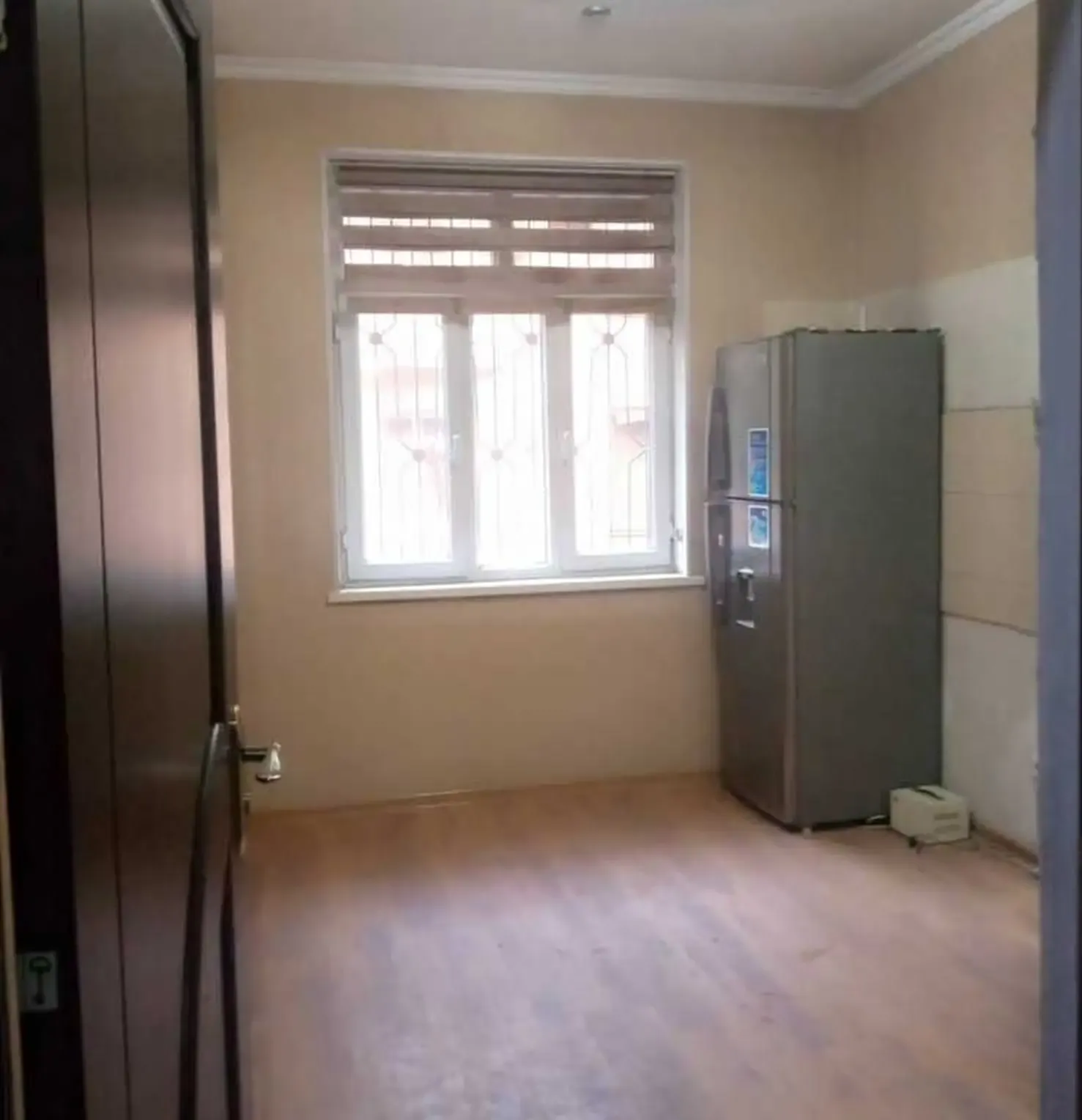 3-комн. квартира, 1 этаж, 73м², Глазной