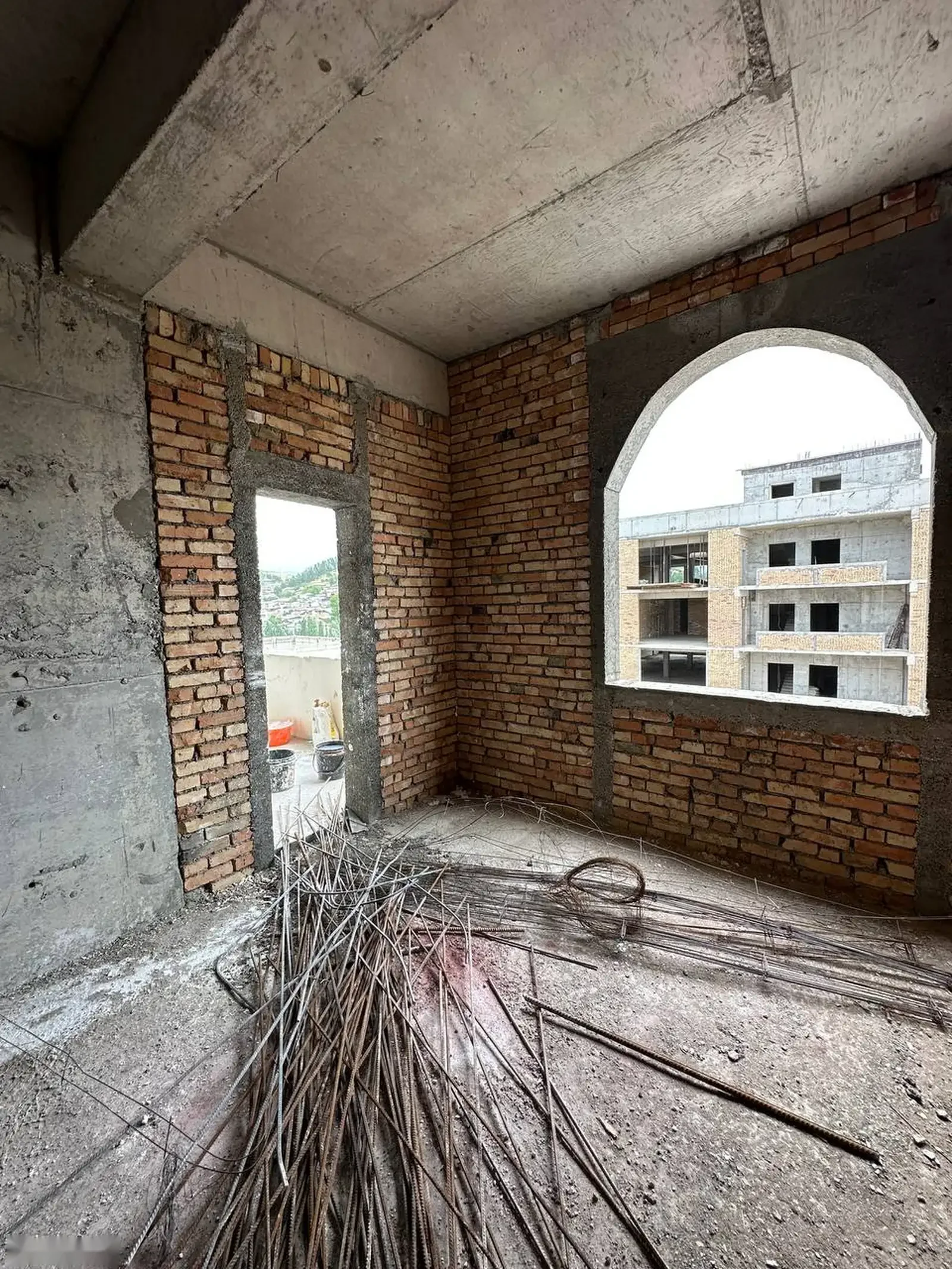 3-комн. квартира, 8 этаж, 156 м², И.Сомони — фото 4
