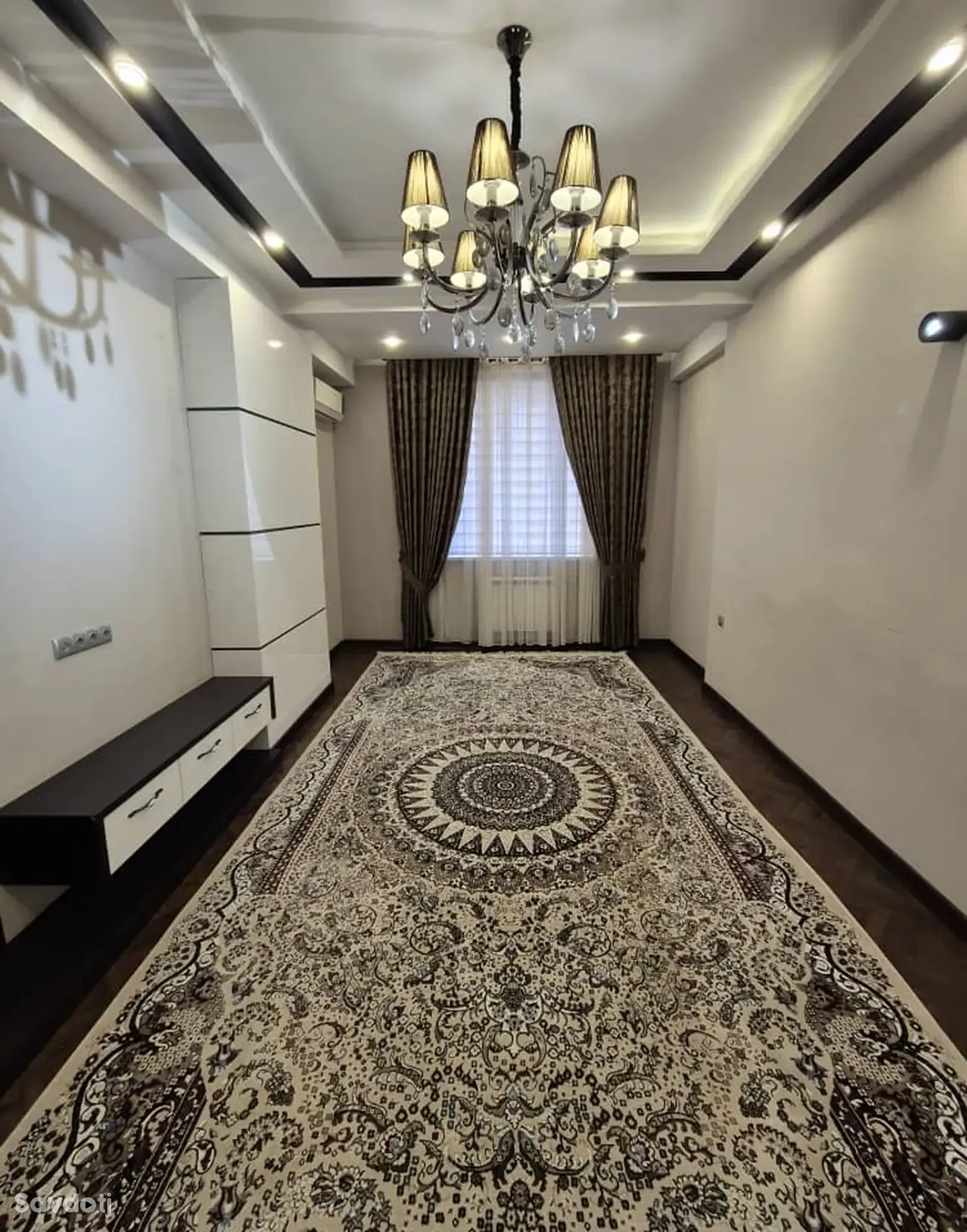 6-комн. квартира, 4 этаж, 296 м², Сино, 82 мкр, Лесная Сказка 8 комнат