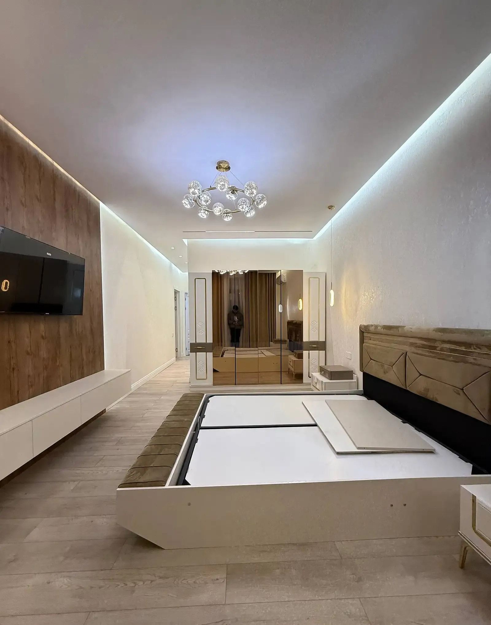 4-комн. квартира, 3 этаж, 215 м², И Сомони