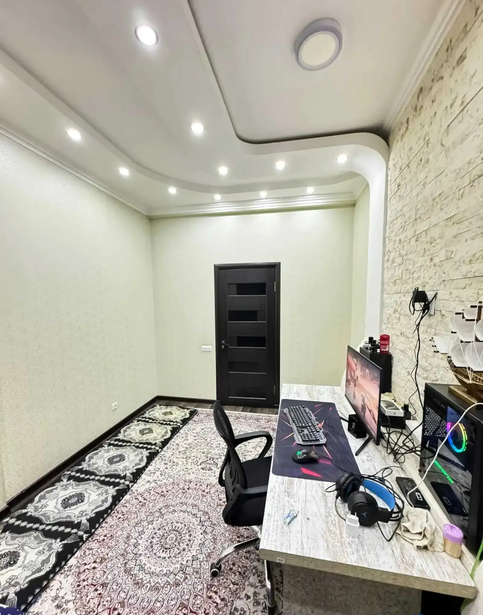 2-комн. квартира, 6 этаж, 60 м², Фирдавси