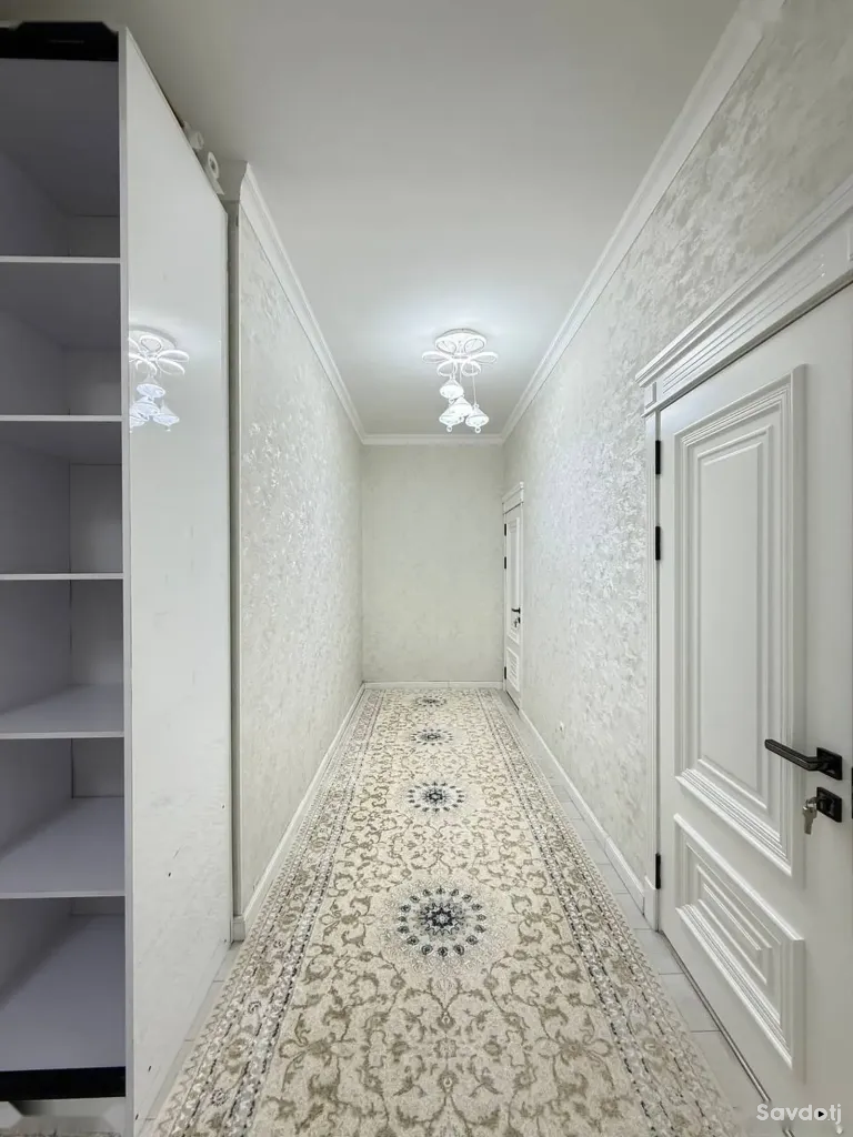 2-комн. квартира, 3 этаж, 71м², сино