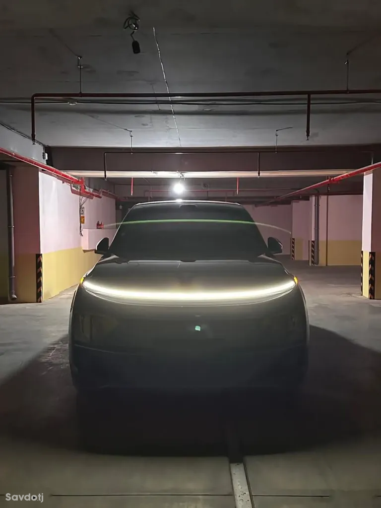 Li Auto (LiXiang) L9, 2025