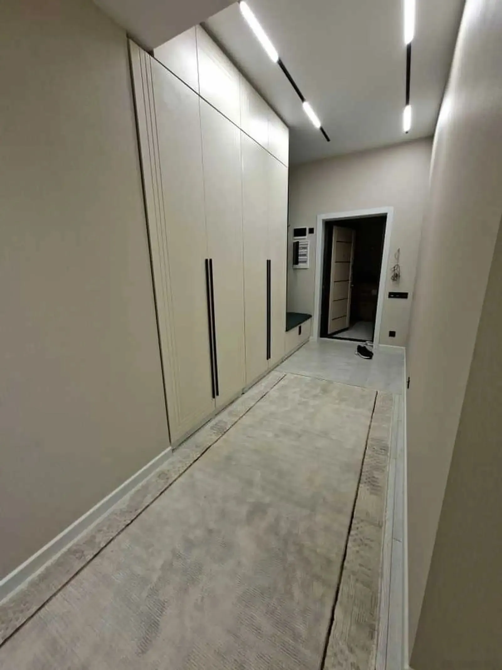 3-комн. квартира, 16 этаж, 83м², Шохмансур, Пайкар