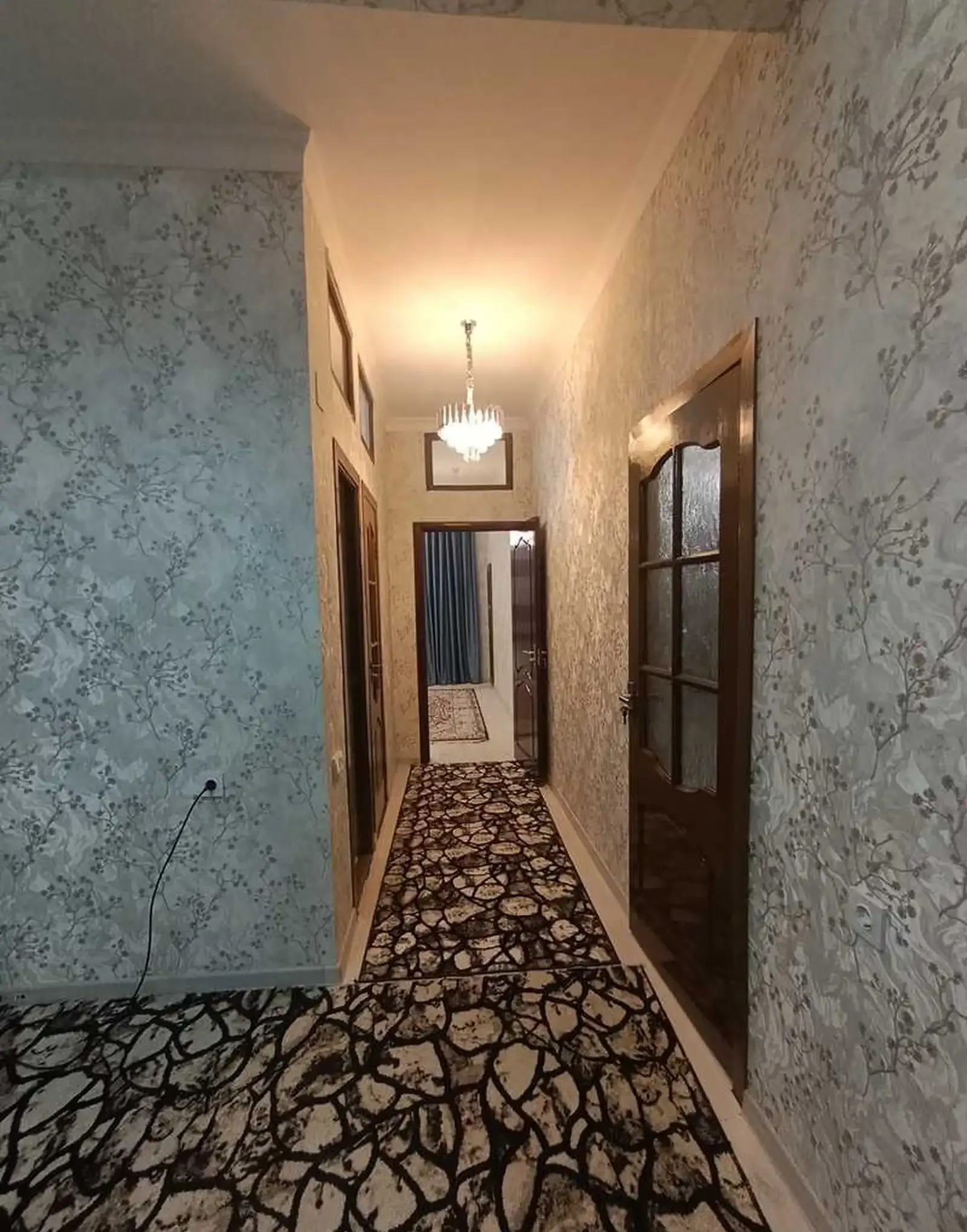 2-комн. квартира, 3 этаж, 80м², Ҷал Ҷам