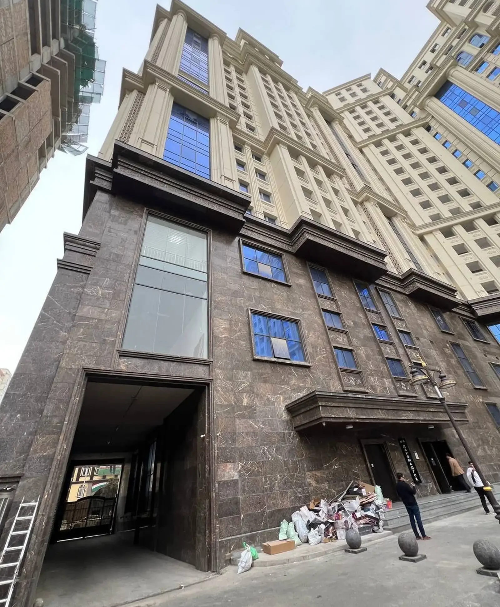 2-комн. квартира, 4 этаж, 82 м², Исмоили Сомони ру ба руи Цум