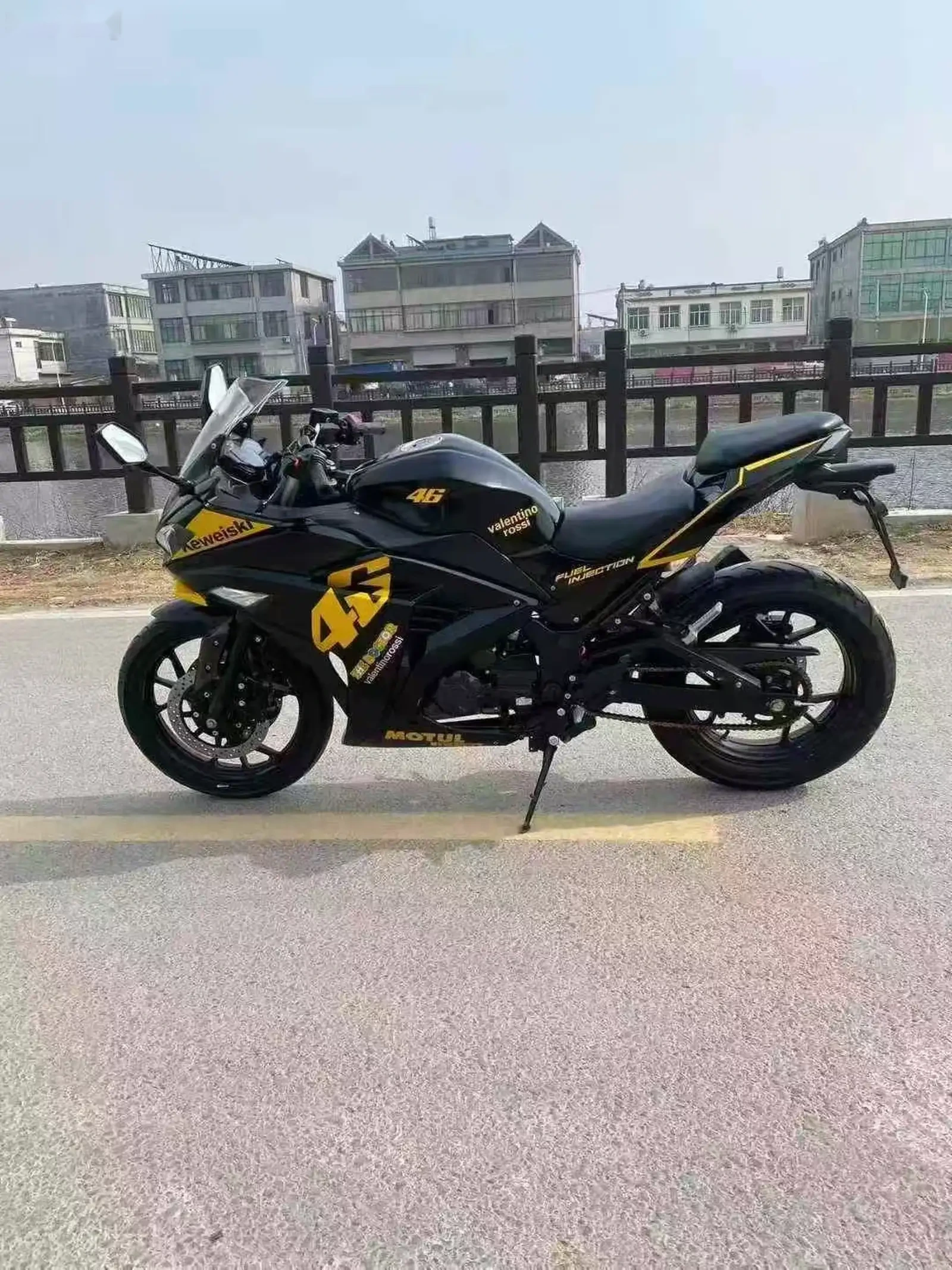 Мотоцикл Kawasaki — фото 3