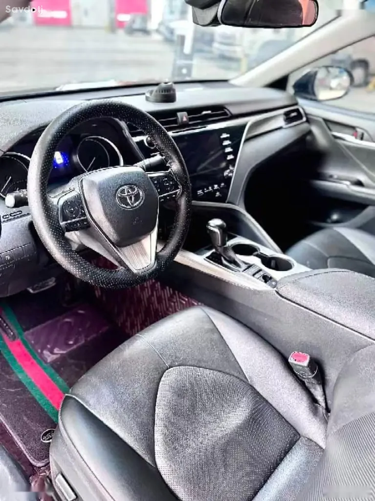 Toyota Camry, 2018