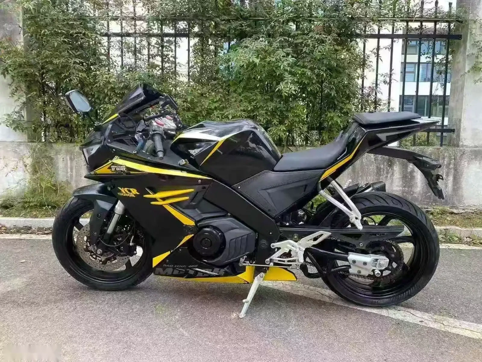 Мотоцикл Kawasaki — фото 3