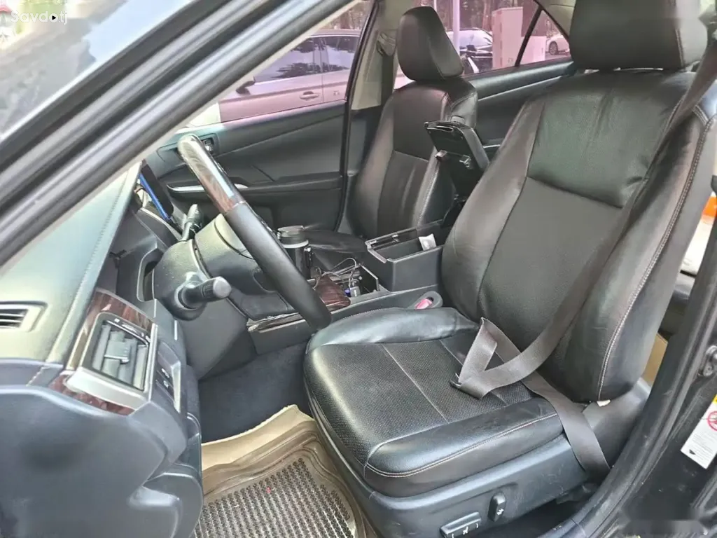 Toyota Camry, 2017