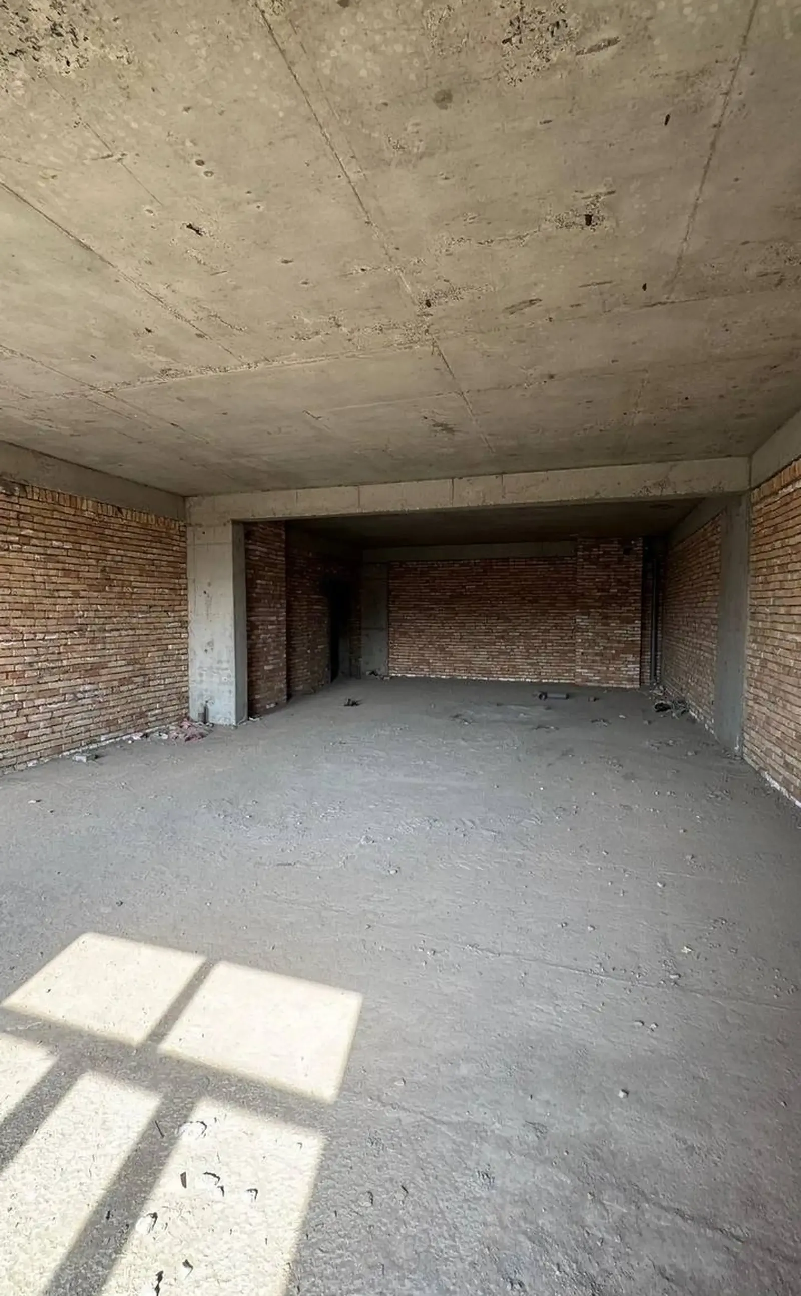 3-комн. квартира, 2 этаж, 93 м², Фирдавси