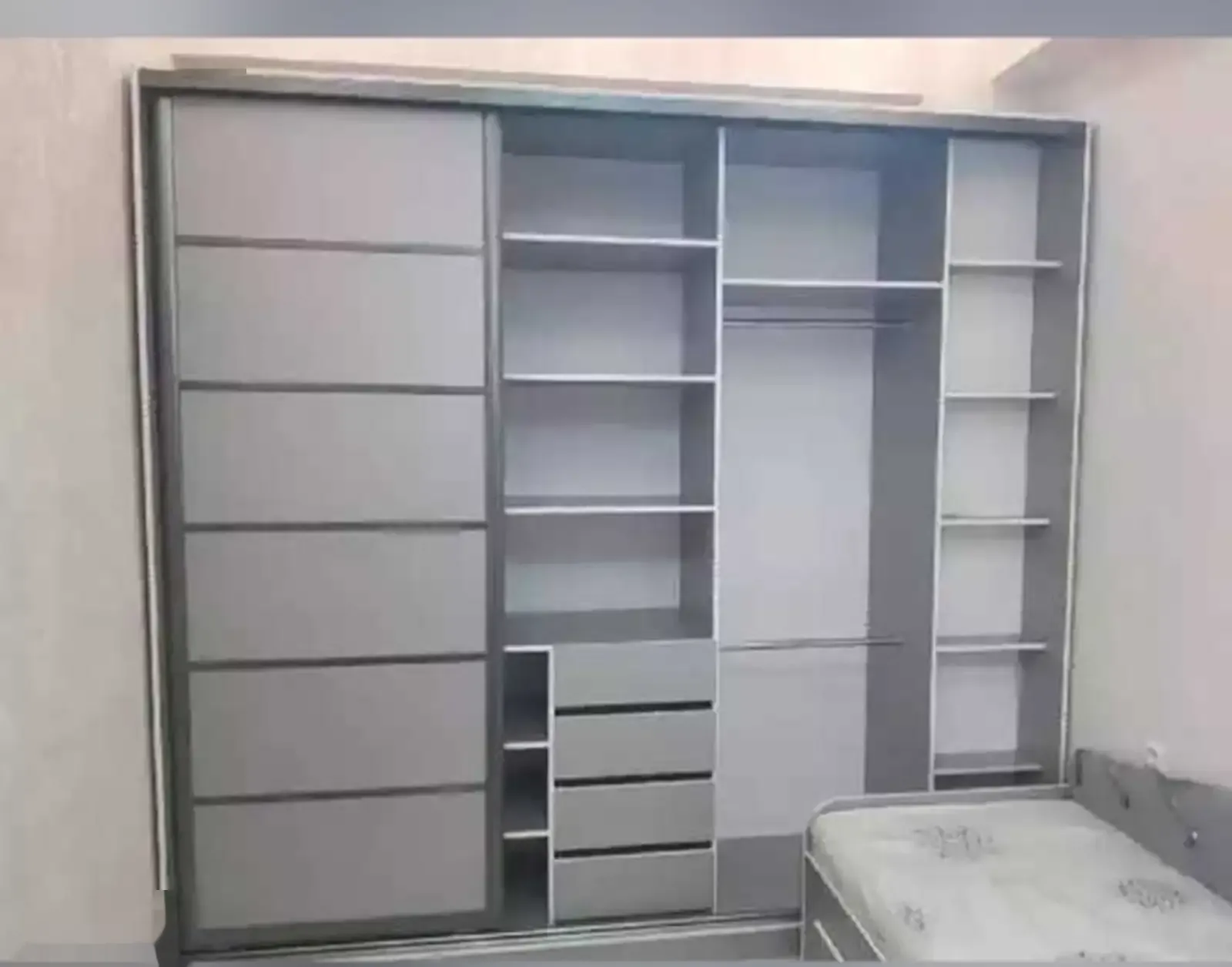 3-комн. квартира, 10 этаж, 80м², Дом печати