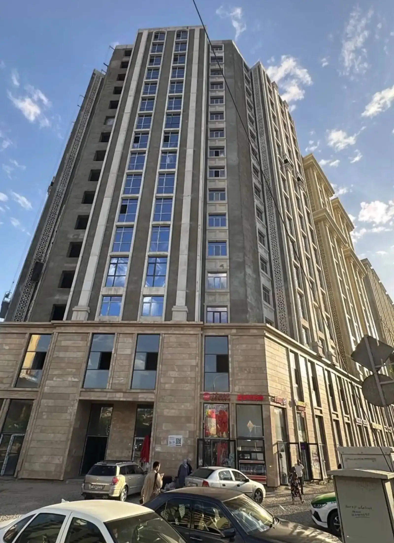 2-комн. квартира, 11 этаж, 73 м², Шохмансур