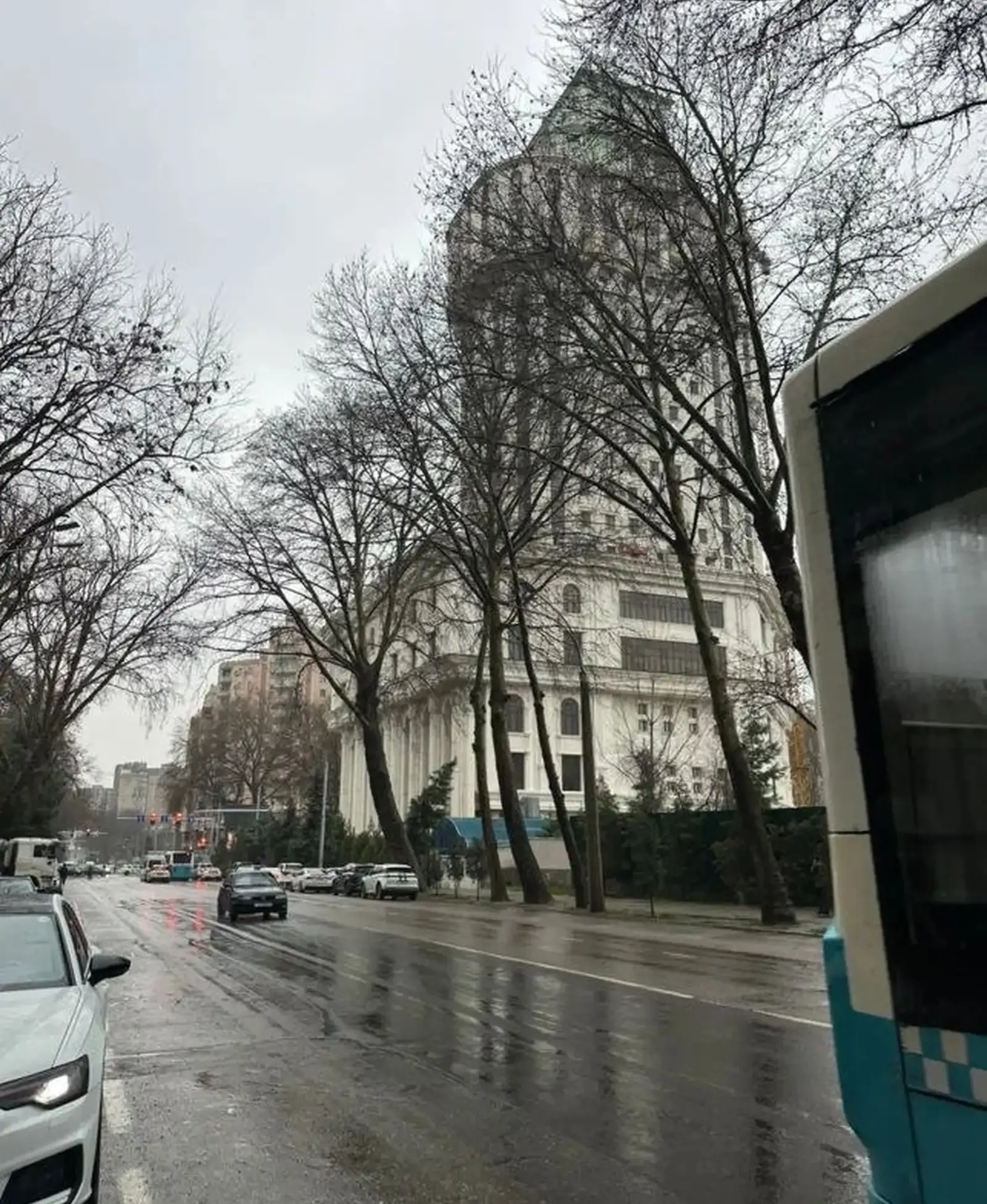 2-комн. квартира, 11 этаж, 113 м², н.Исмоили Сомони,Шох Паласи пеши старый Сафина