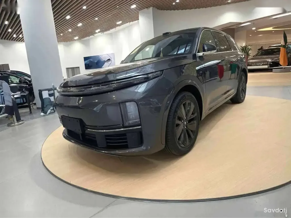 Li Auto (LiXiang) L7, 2025