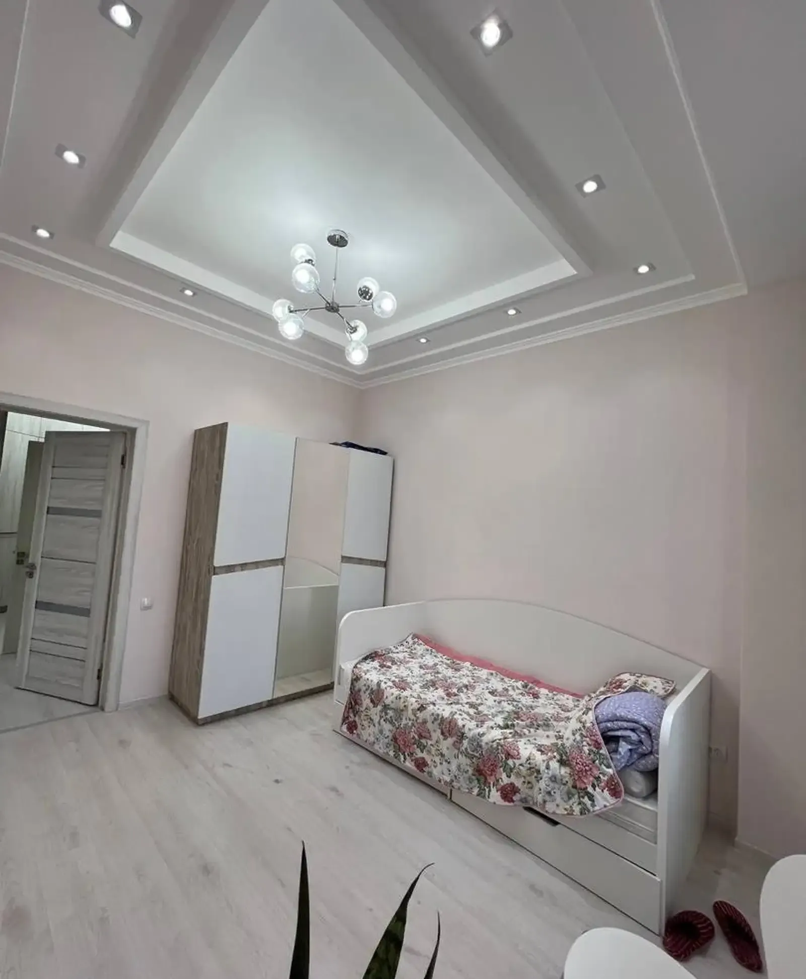 2-комн. квартира, 16 этаж, 90м², Алфемо. Дом печать